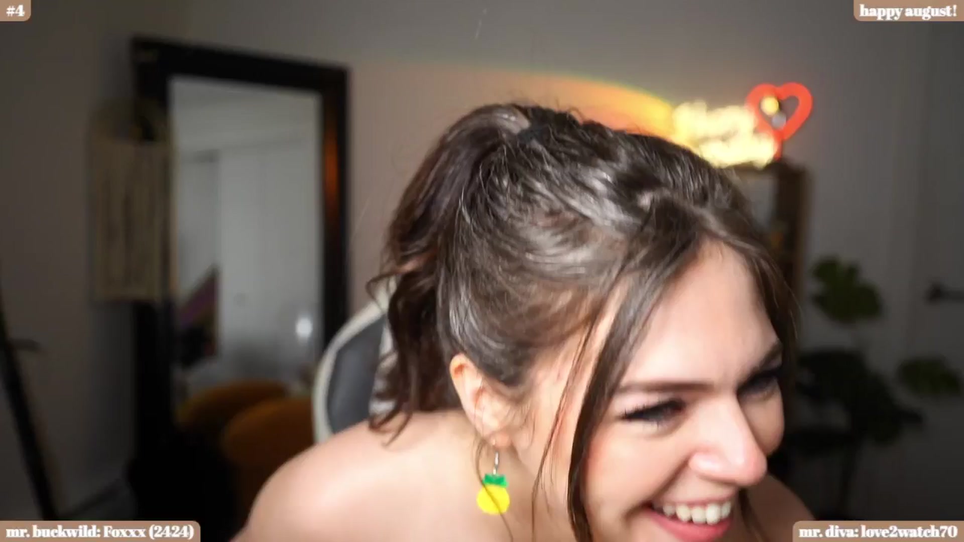 Gallery image thumbnail from iKarli's myfreecams stream on, 08/16/2024, 09:30 image 15 of 20