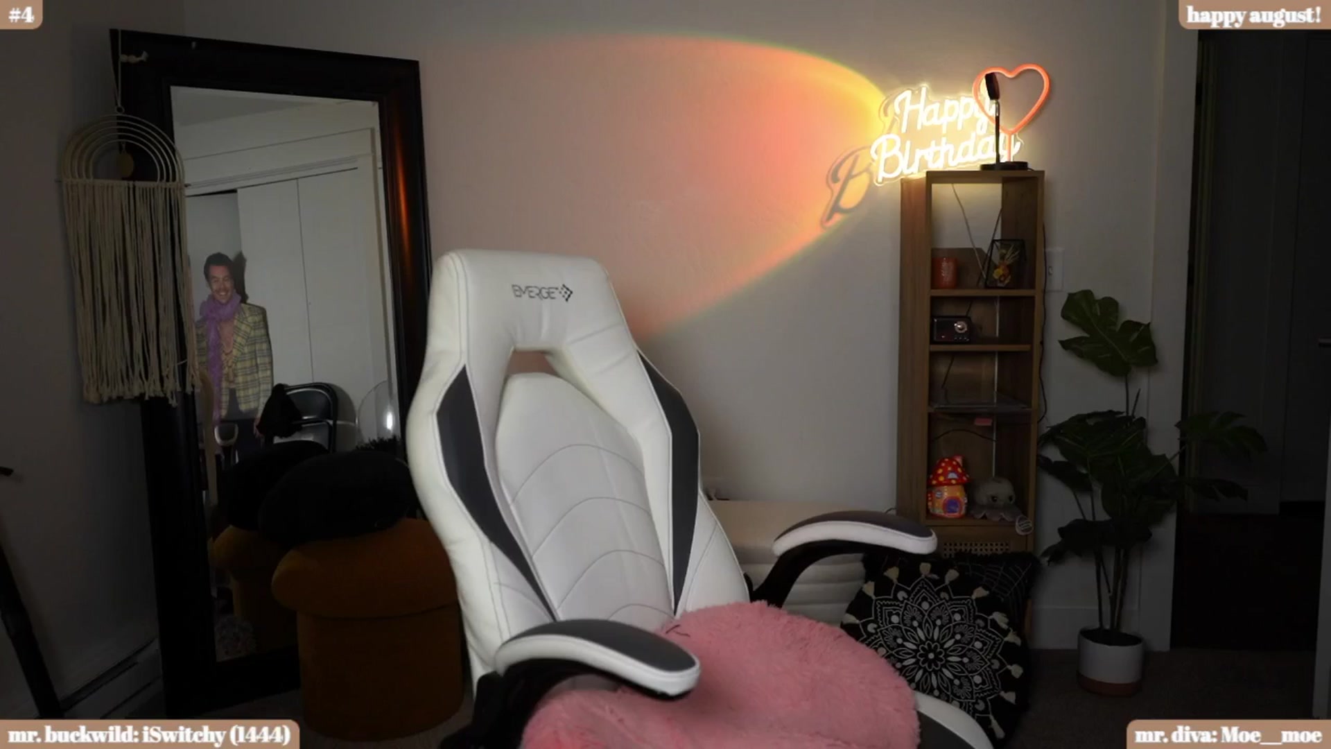 Gallery image thumbnail from iKarli's myfreecams stream on, 08/24/2024, 10:18 image 19 of 20