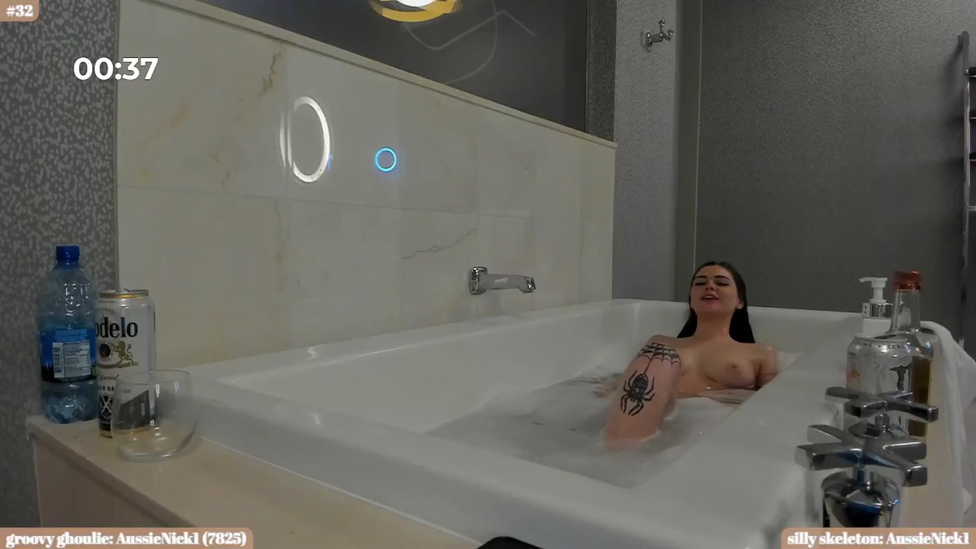 Gallery image thumbnail from iKarli's myfreecams stream on, 10/05/2024, 08:48 image 6 of 20