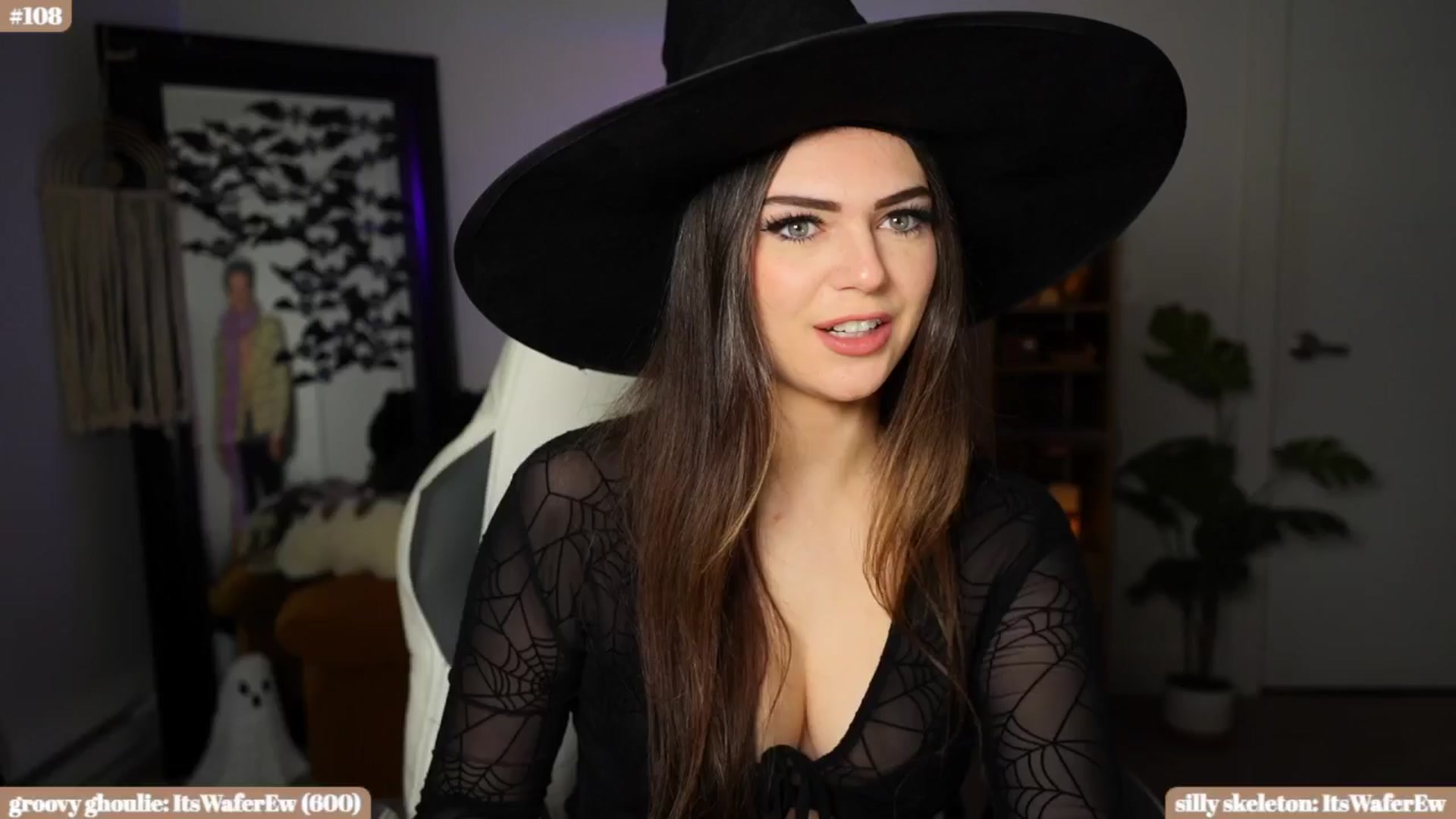 Gallery image thumbnail from iKarli's myfreecams stream on, 10/14/2024, 04:26 image 14 of 20