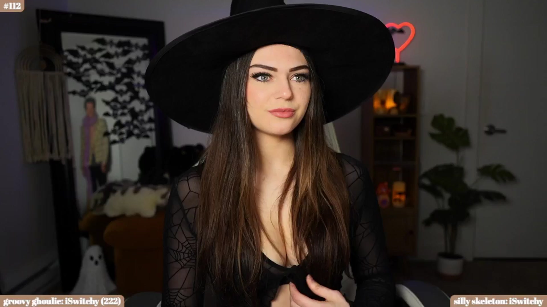 Gallery image thumbnail from iKarli's myfreecams stream on, 10/14/2024, 04:26 image 6 of 20