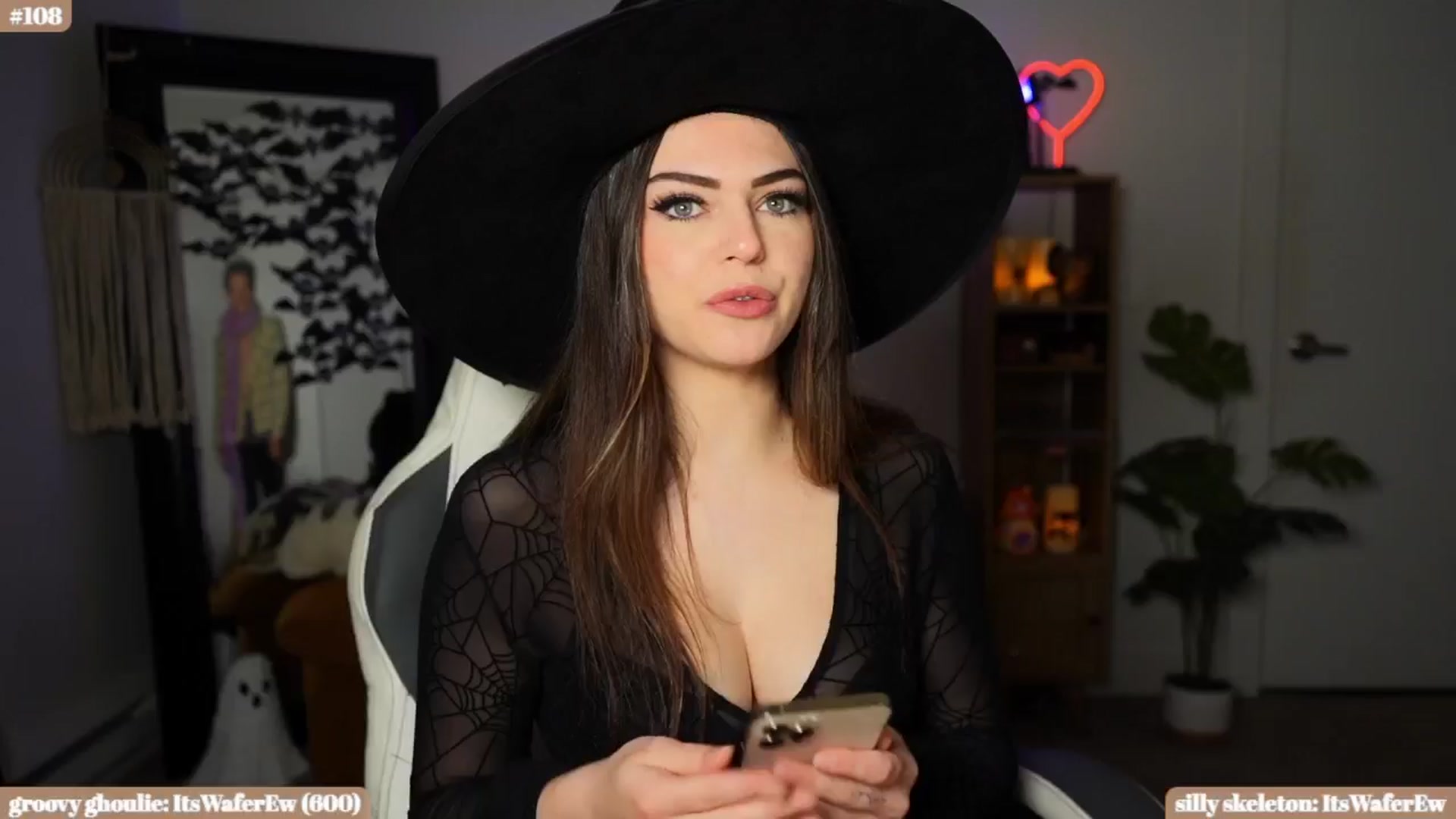 Gallery image thumbnail from iKarli's myfreecams stream on, 10/14/2024, 04:26 image 11 of 20