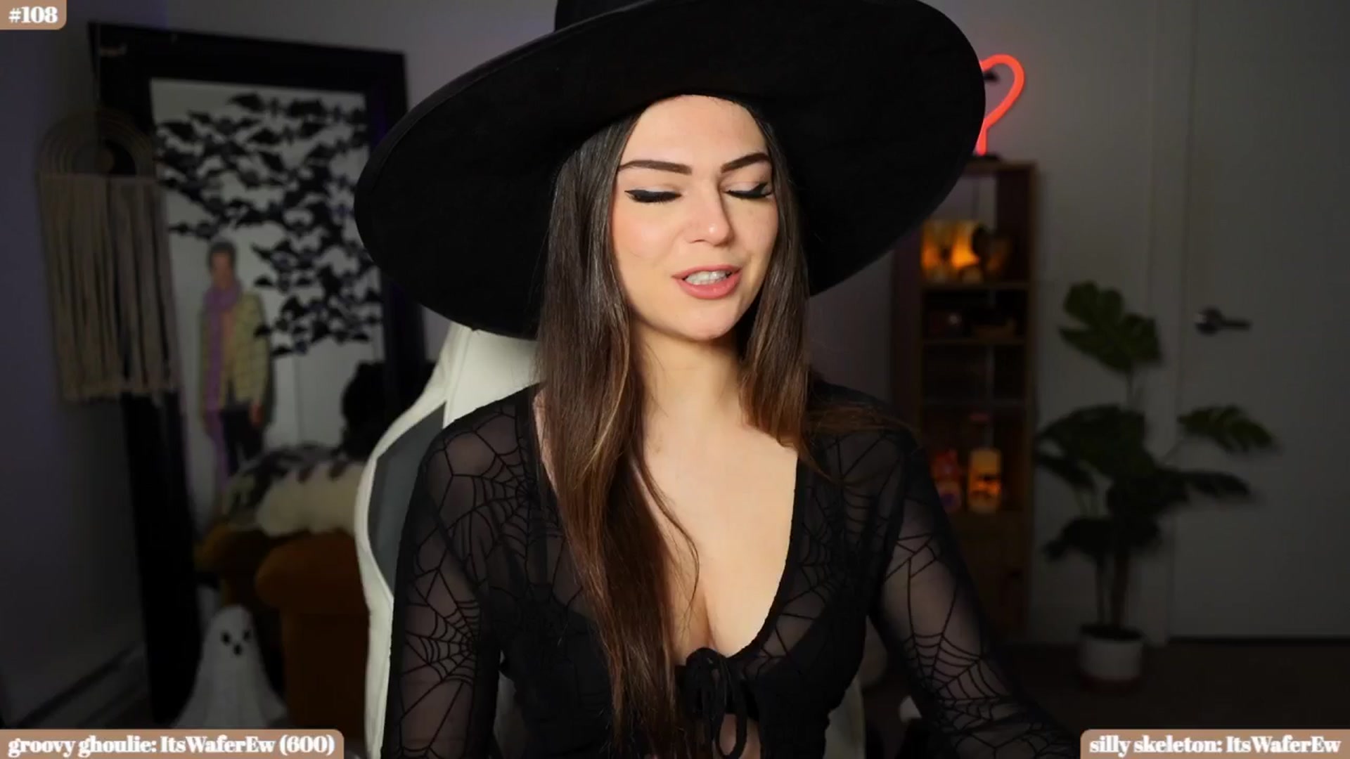 Gallery image thumbnail from iKarli's myfreecams stream on, 10/14/2024, 04:26 image 13 of 20