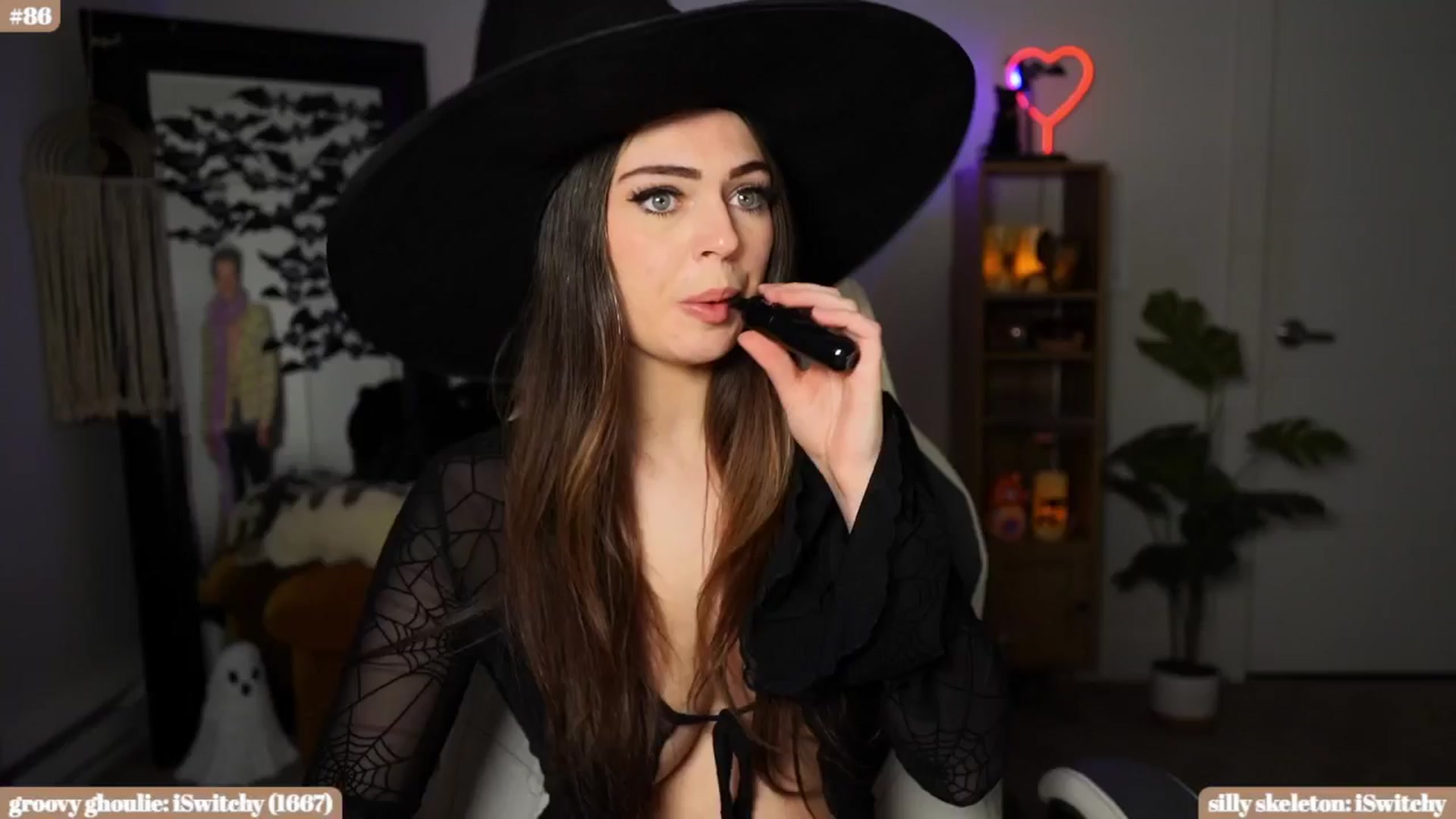 Gallery image thumbnail from iKarli's myfreecams stream on, 10/14/2024, 09:31 image 9 of 20