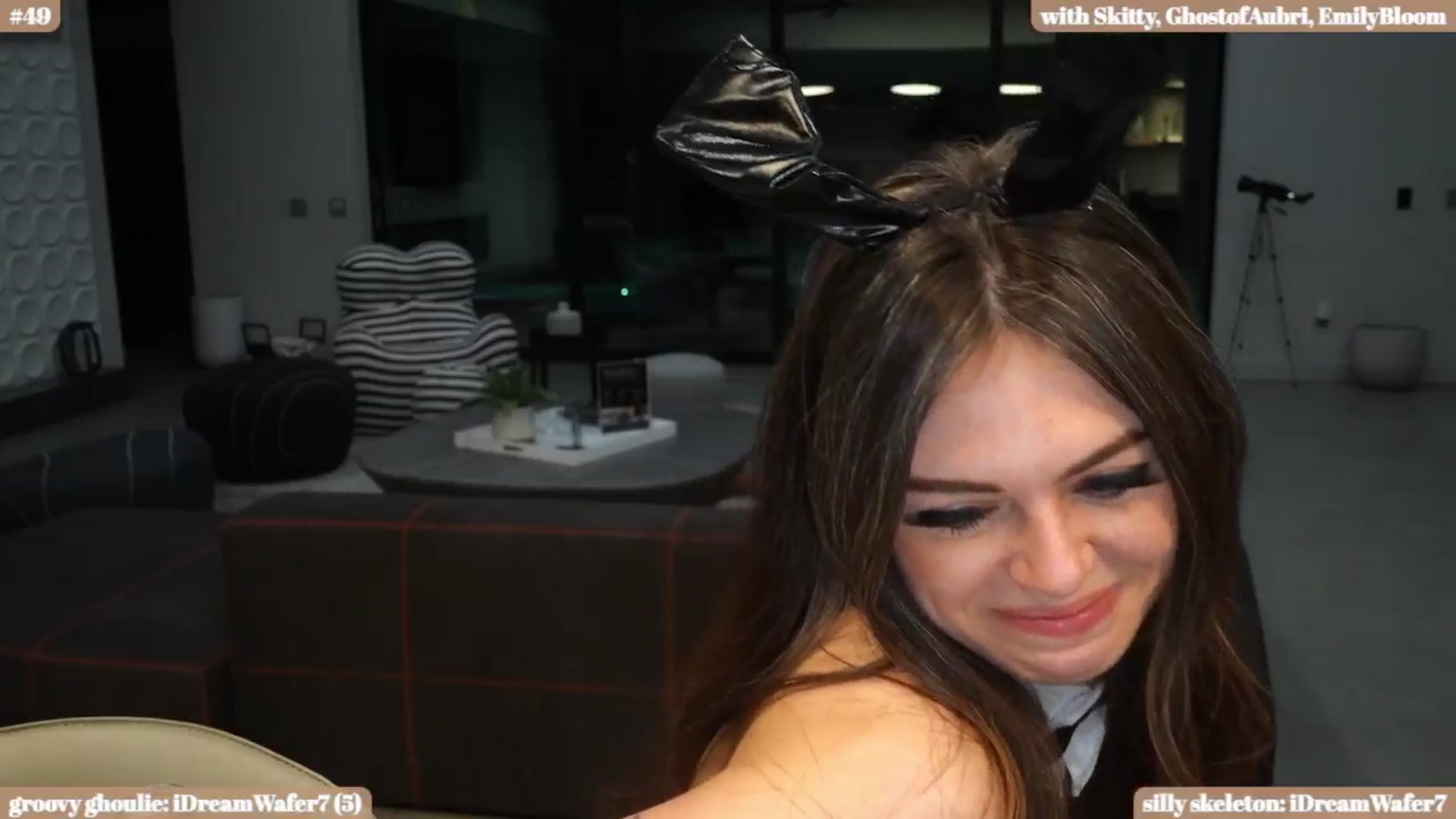 Gallery image thumbnail from iKarli's myfreecams stream on, 10/17/2024, 09:03 image 13 of 20