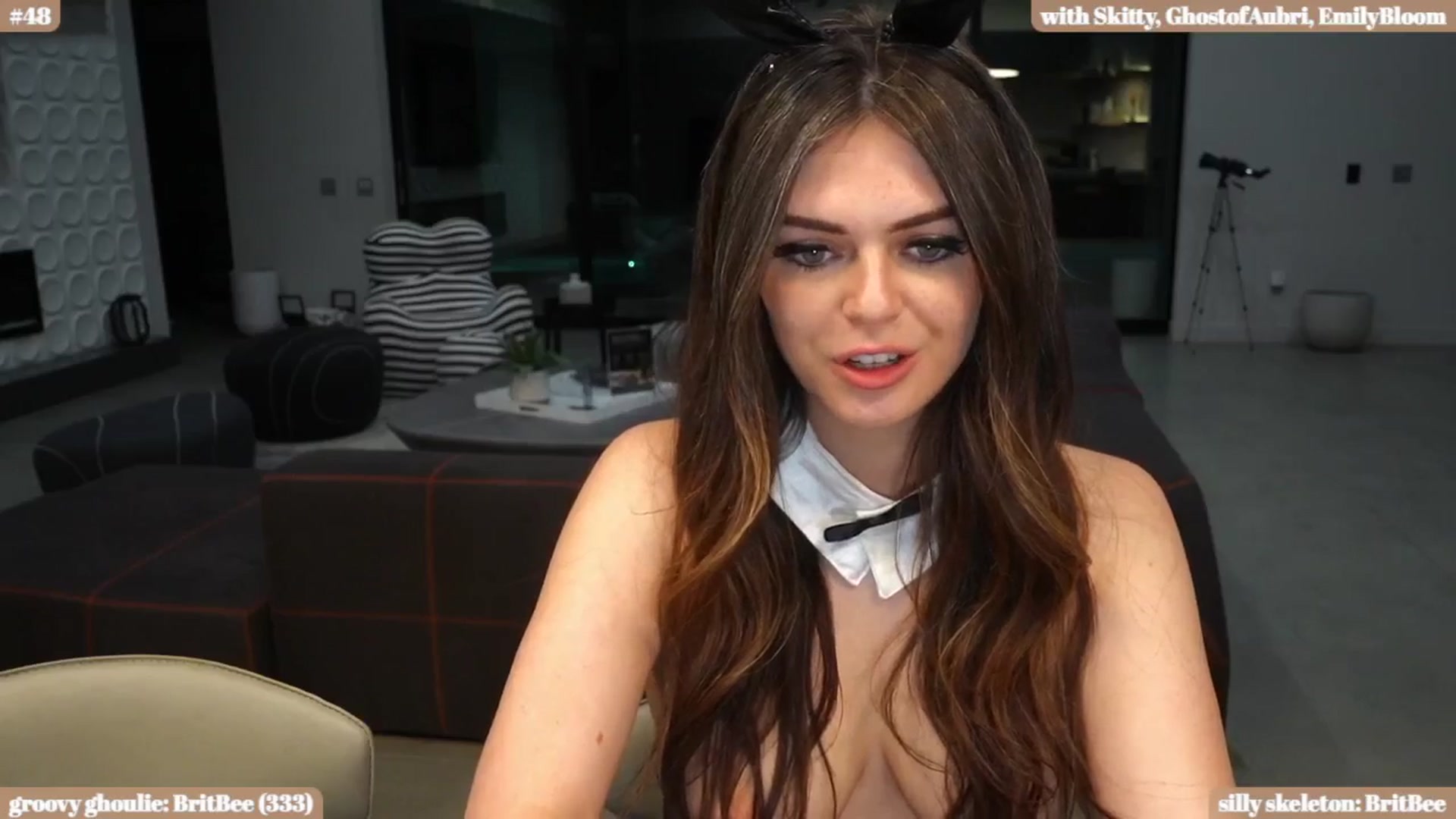 Gallery image thumbnail from iKarli's myfreecams stream on, 10/17/2024, 09:03 image 18 of 20