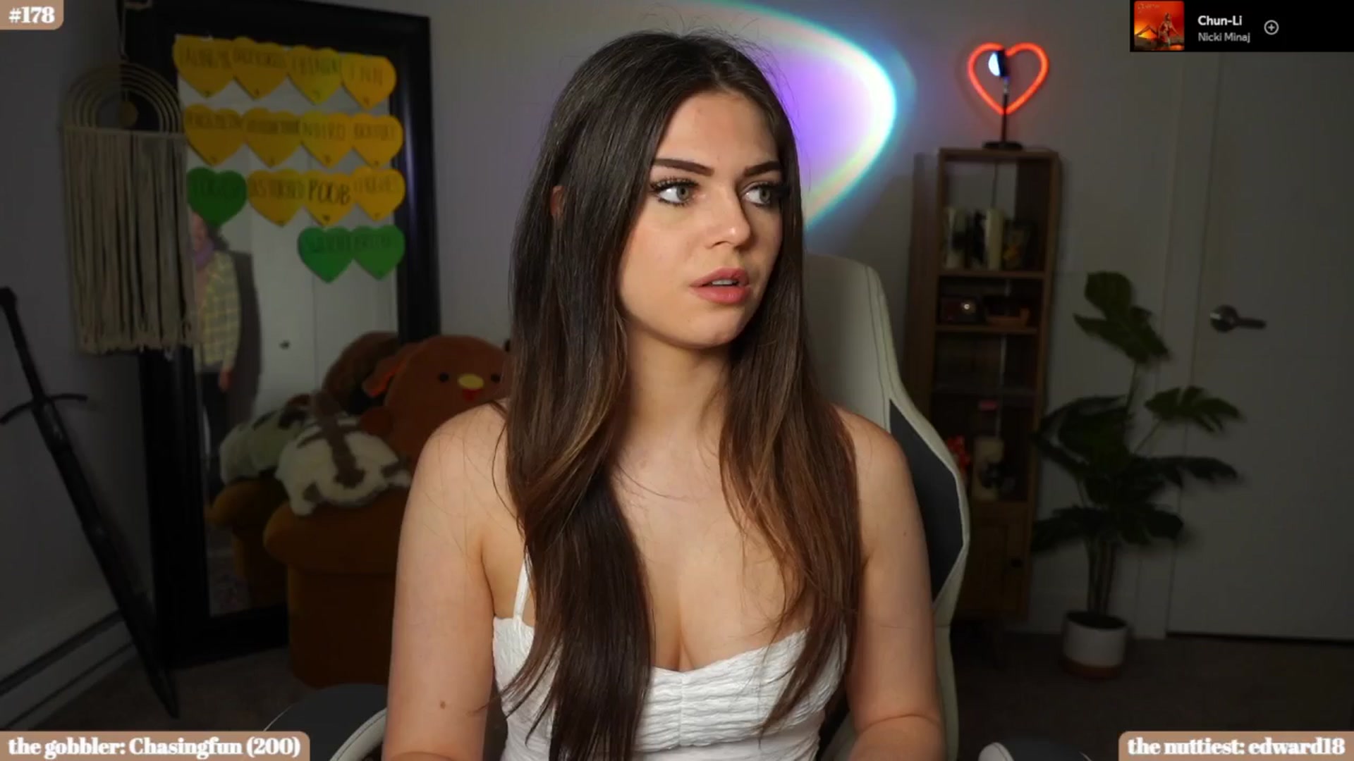 Gallery image thumbnail from iKarli's myfreecams stream on, 11/08/2024, 06:54 image 11 of 20