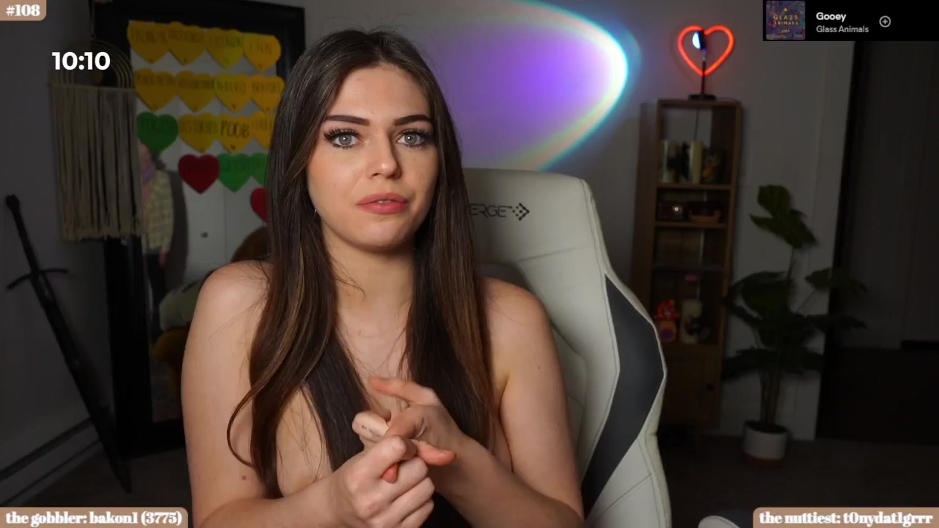 Gallery image thumbnail from iKarli's myfreecams stream on, 11/08/2024, 09:49 image 17 of 20