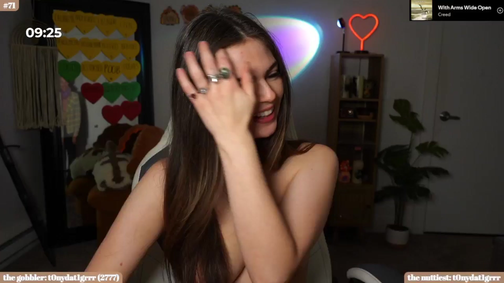Gallery image thumbnail from iKarli's myfreecams stream on, 11/09/2024, 09:56 image 16 of 20