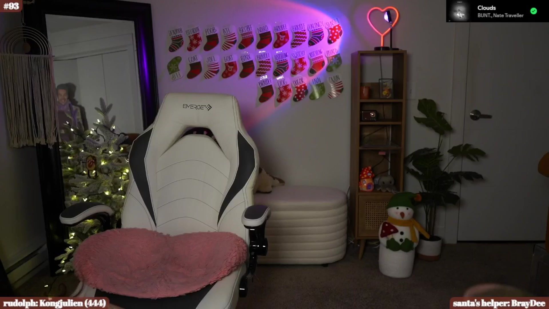Gallery image thumbnail from iKarli's myfreecams stream on, 12/05/2024, 10:03 image 13 of 20