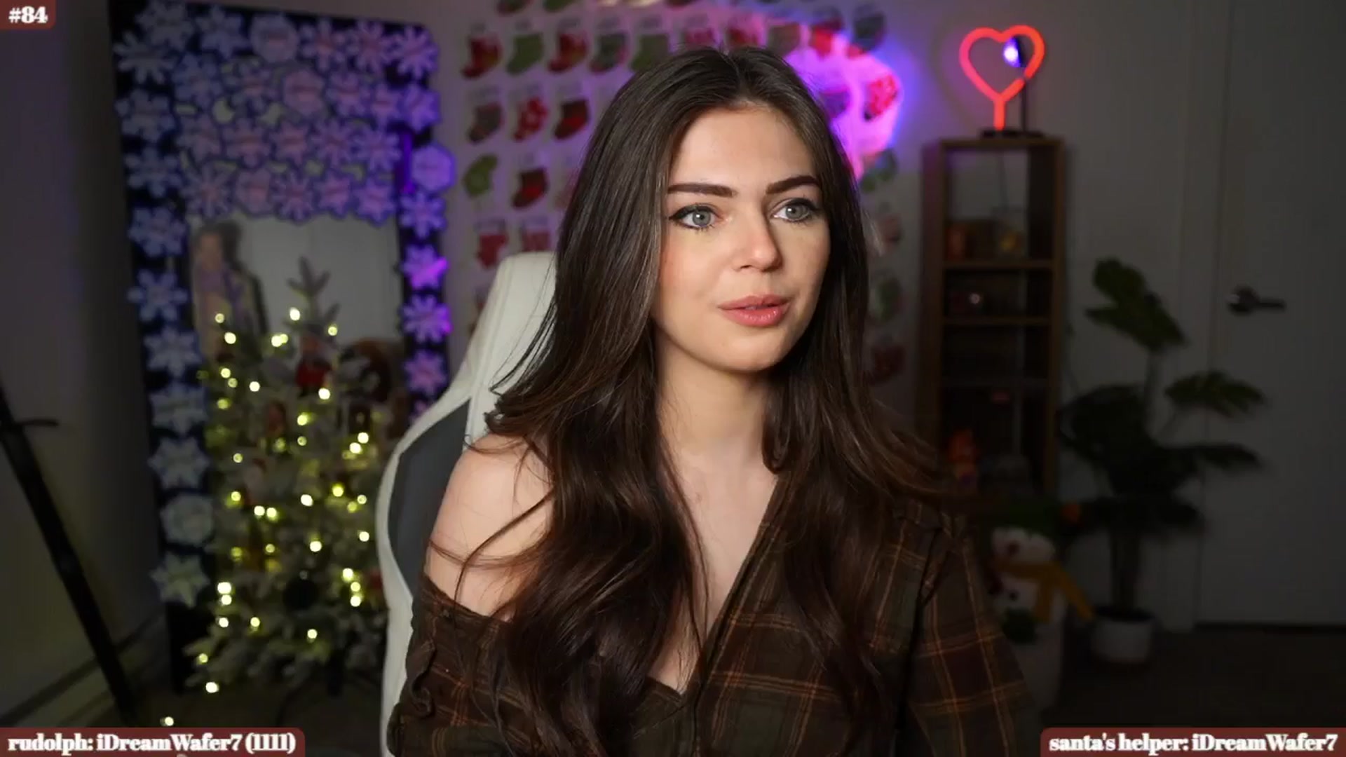 Gallery image thumbnail from iKarli's myfreecams stream on, 12/18/2024, 11:22 image 8 of 20
