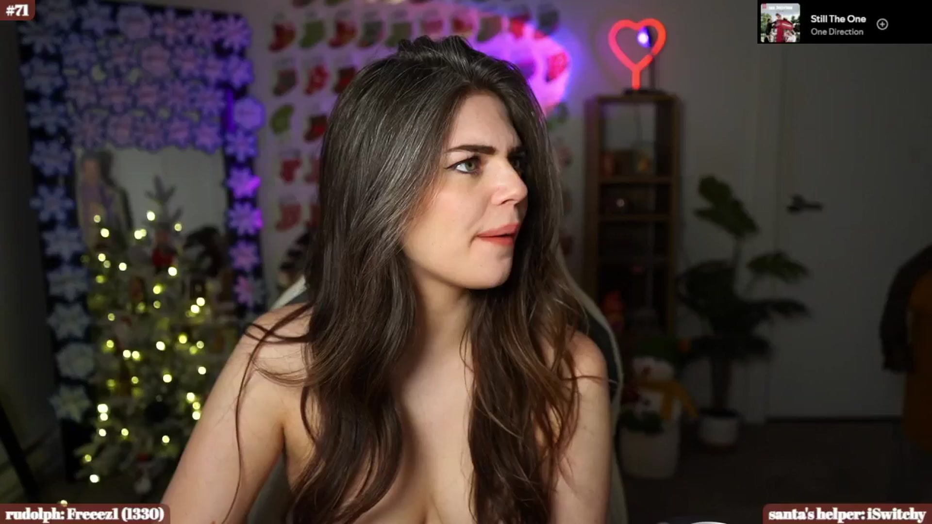 Gallery image thumbnail from iKarli's myfreecams stream on, 12/18/2024, 15:18 image 10 of 20