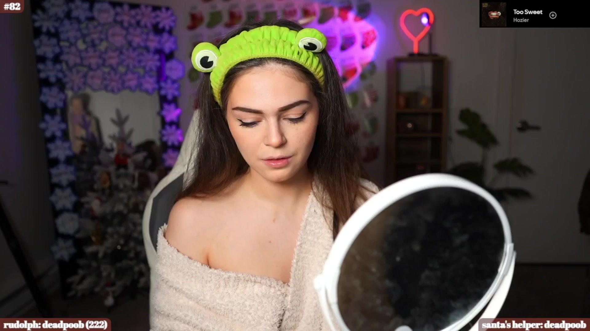 Gallery image thumbnail from iKarli's myfreecams stream on, 12/21/2024, 03:25 image 13 of 20