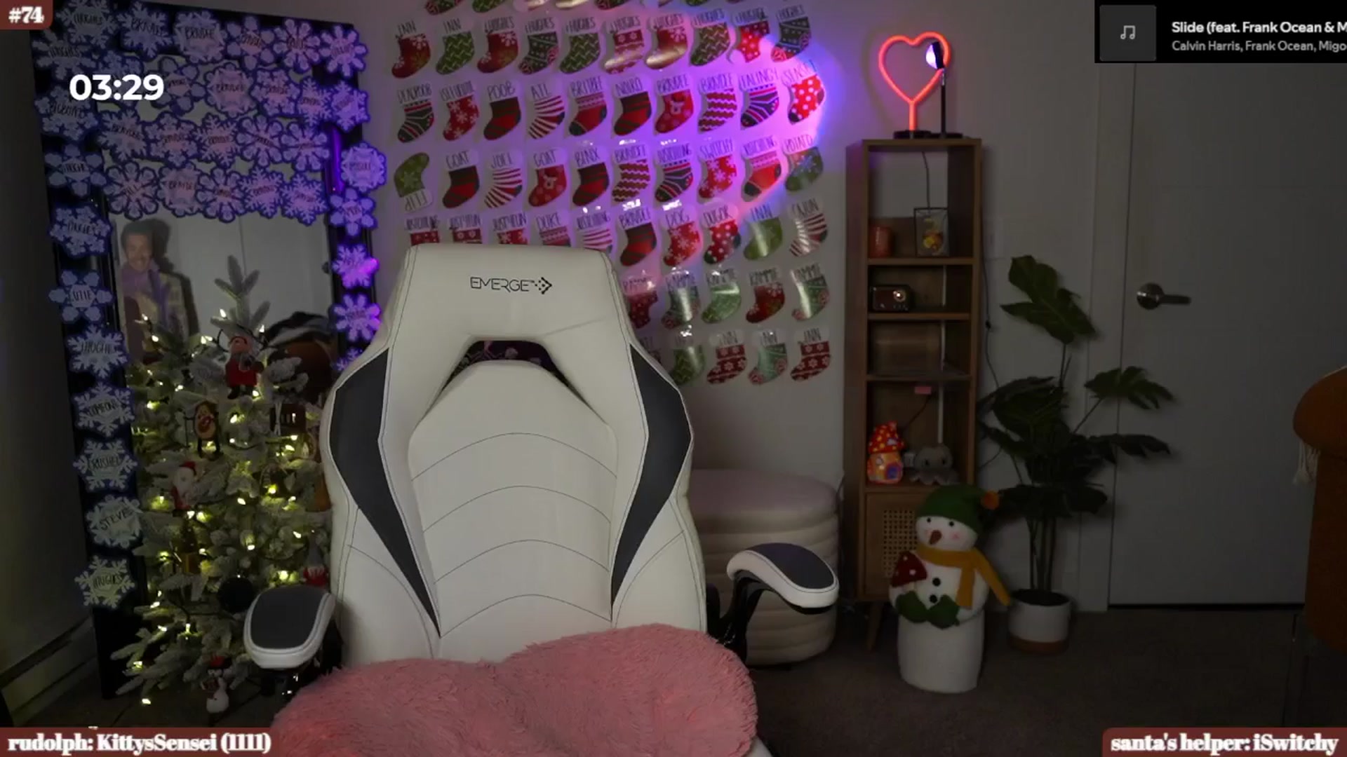 Gallery image thumbnail from iKarli's myfreecams stream on, 12/21/2024, 10:16 image 8 of 20
