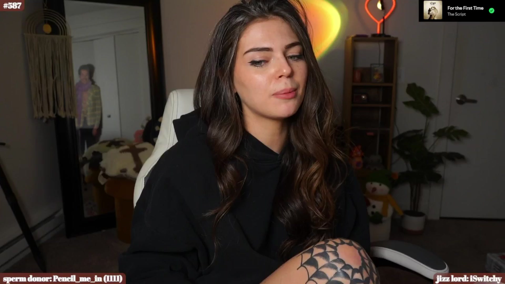 Gallery image thumbnail from iKarli's myfreecams stream on, 01/09/2025, 12:03 image 19 of 20