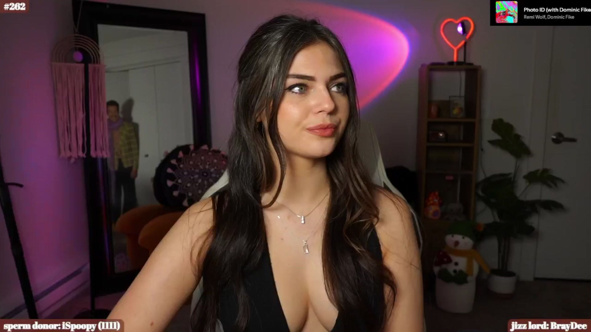 Gallery image thumbnail from iKarli's myfreecams stream on, 01/14/2025, 09:45 image 16 of 20