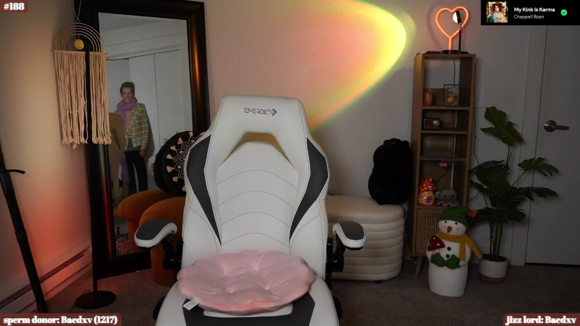 Gallery image thumbnail from iKarli's myfreecams stream on, 01/15/2025, 08:38 image 16 of 20