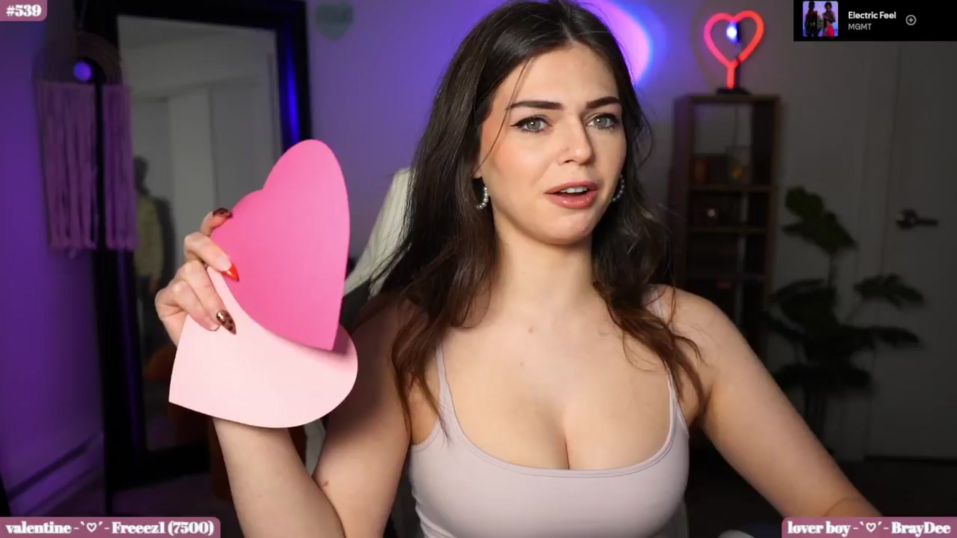 Gallery image thumbnail from iKarli's myfreecams stream on, 02/04/2025, 05:17 image 1 of 20