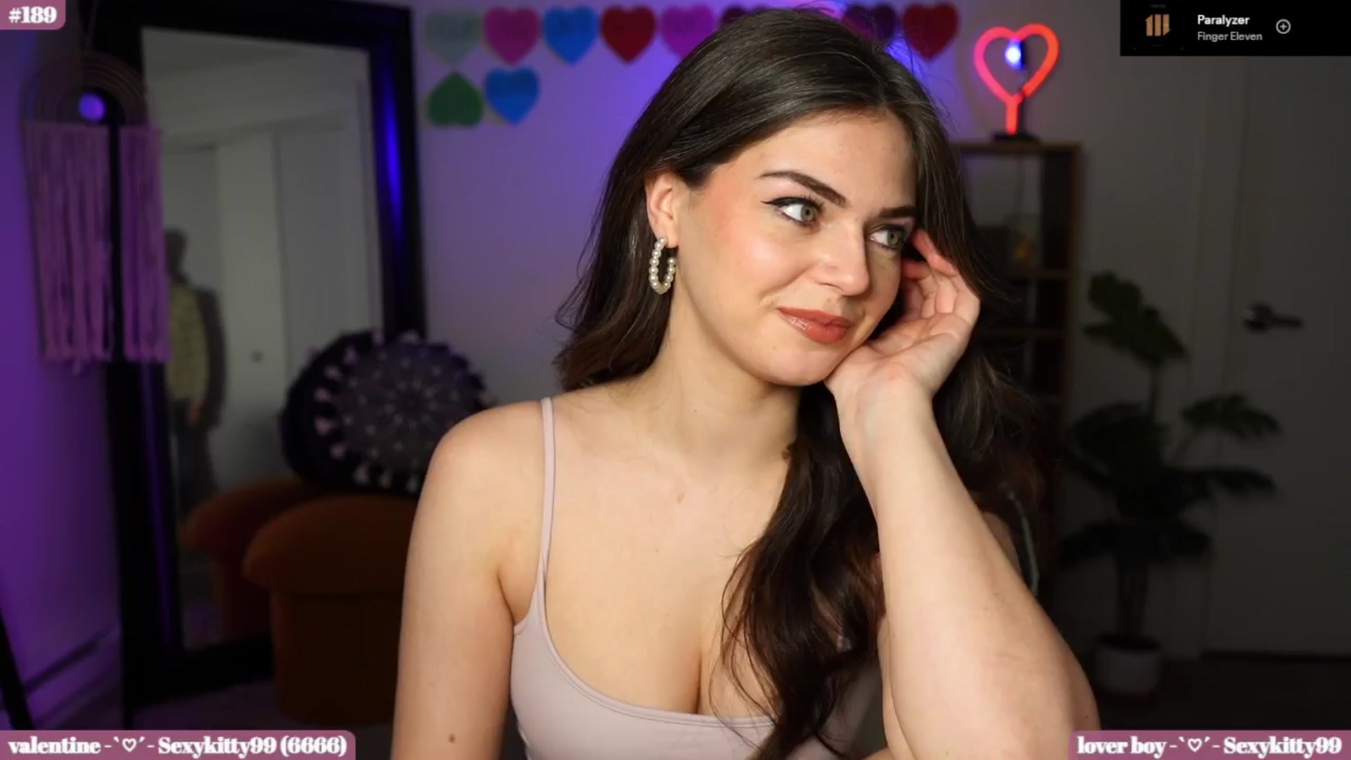 Gallery image thumbnail from iKarli's myfreecams stream on, 02/04/2025, 08:48 image 7 of 20