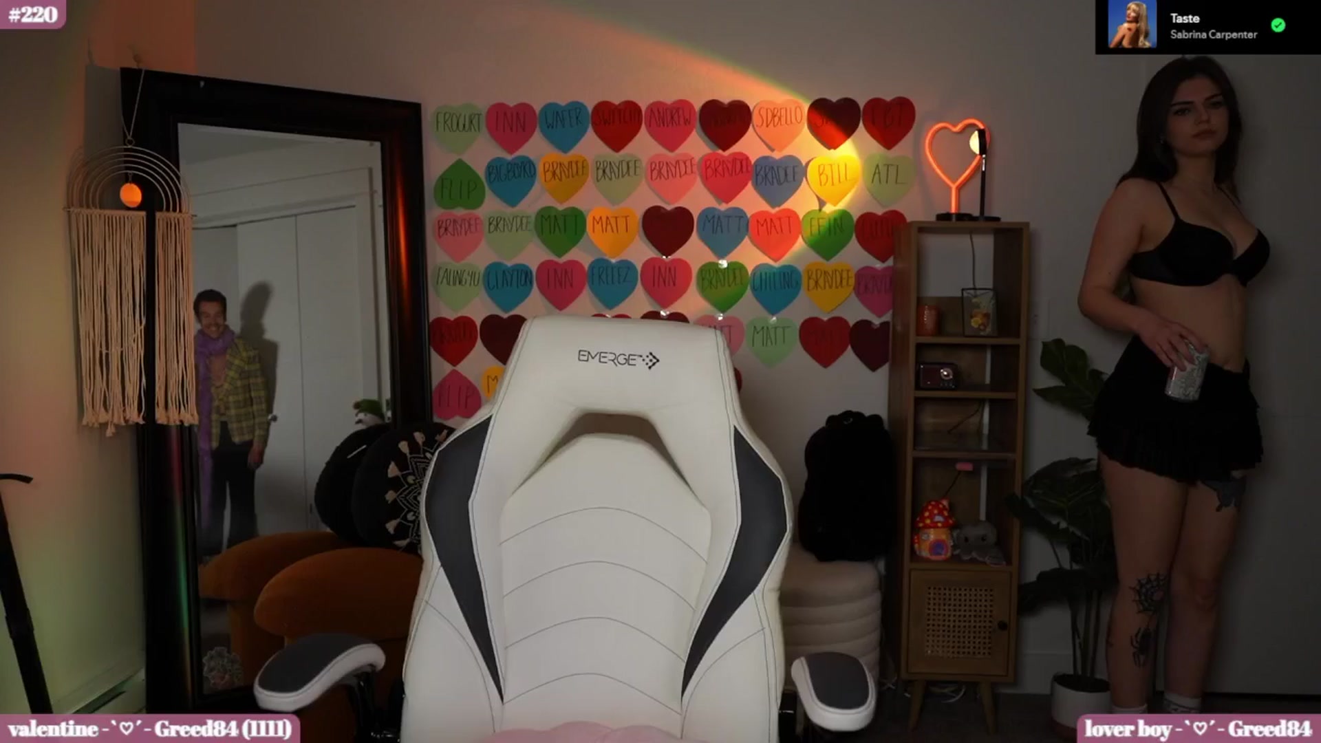 Gallery image thumbnail from iKarli's myfreecams stream on, 02/20/2025, 09:22 image 13 of 20