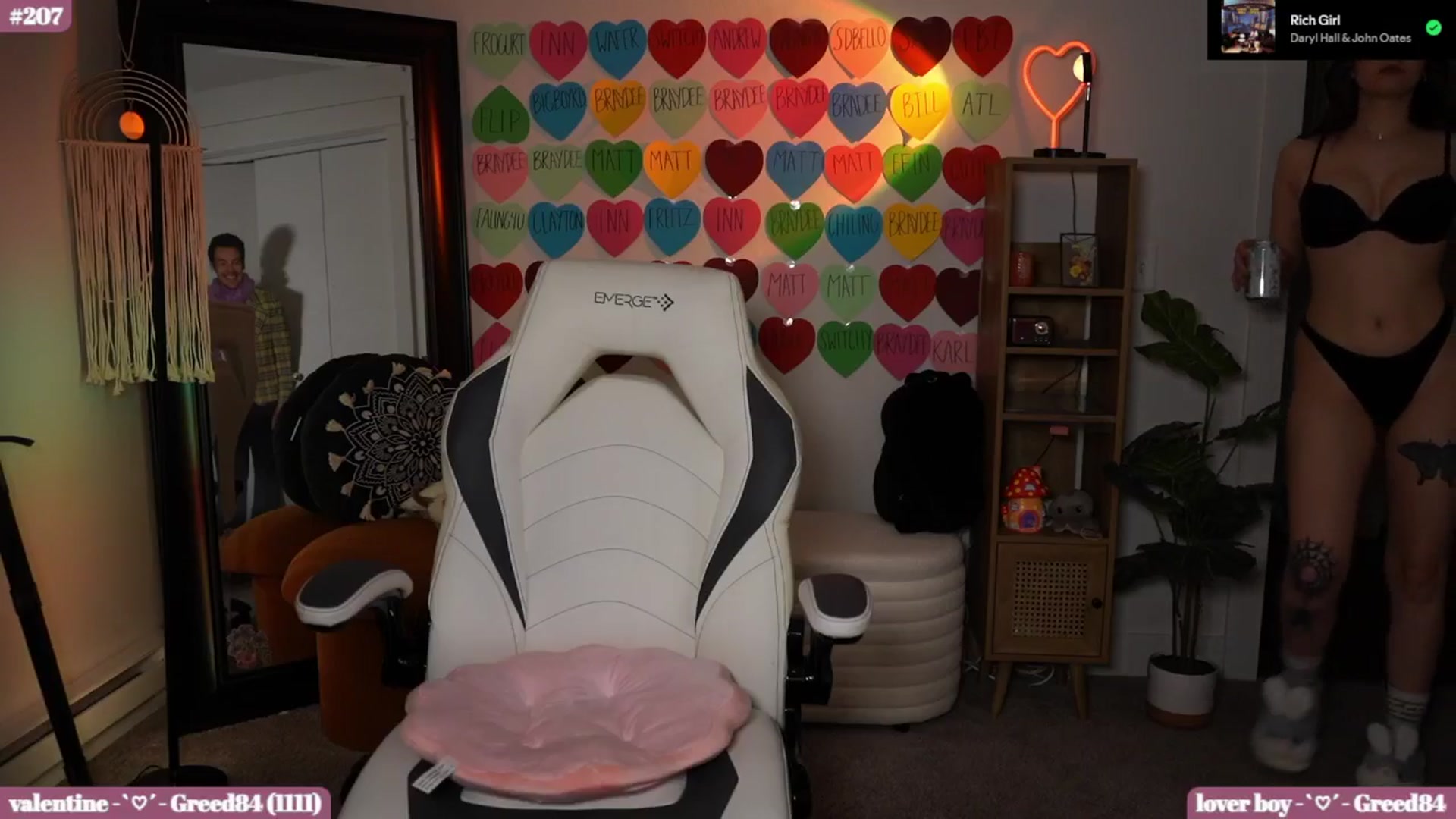 Gallery image thumbnail from iKarli's myfreecams stream on, 02/20/2025, 09:43 image 2 of 20