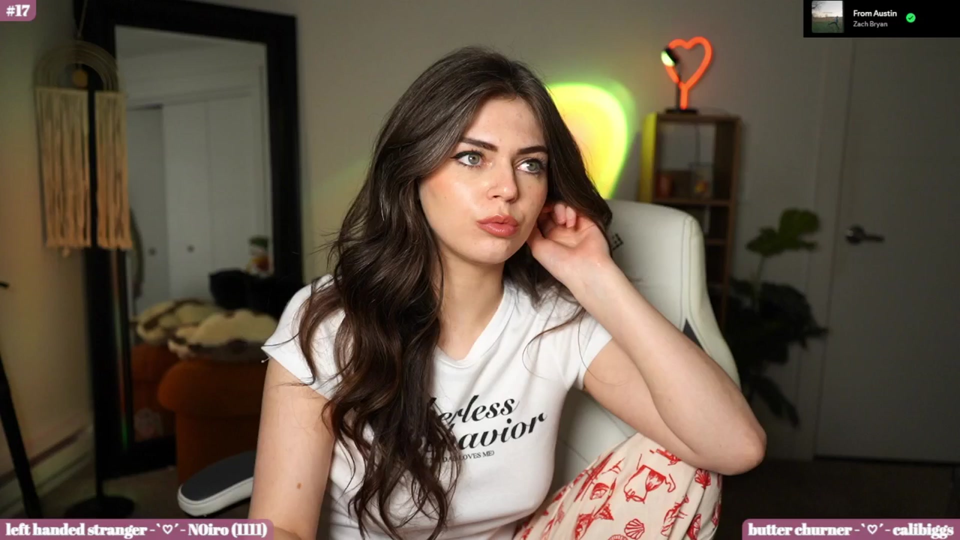 Gallery image thumbnail from iKarli's myfreecams stream on, 04/01/2025, 09:07 image 8 of 20