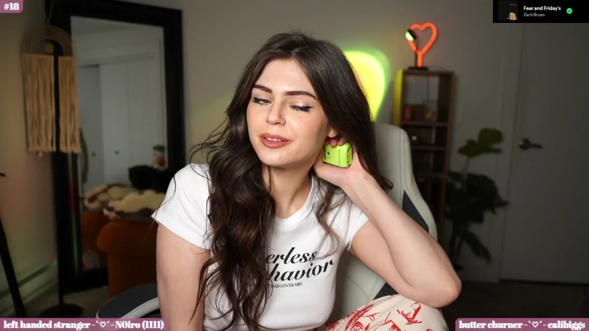 Gallery image thumbnail from iKarli's myfreecams stream on, 04/01/2025, 09:07 image 12 of 20