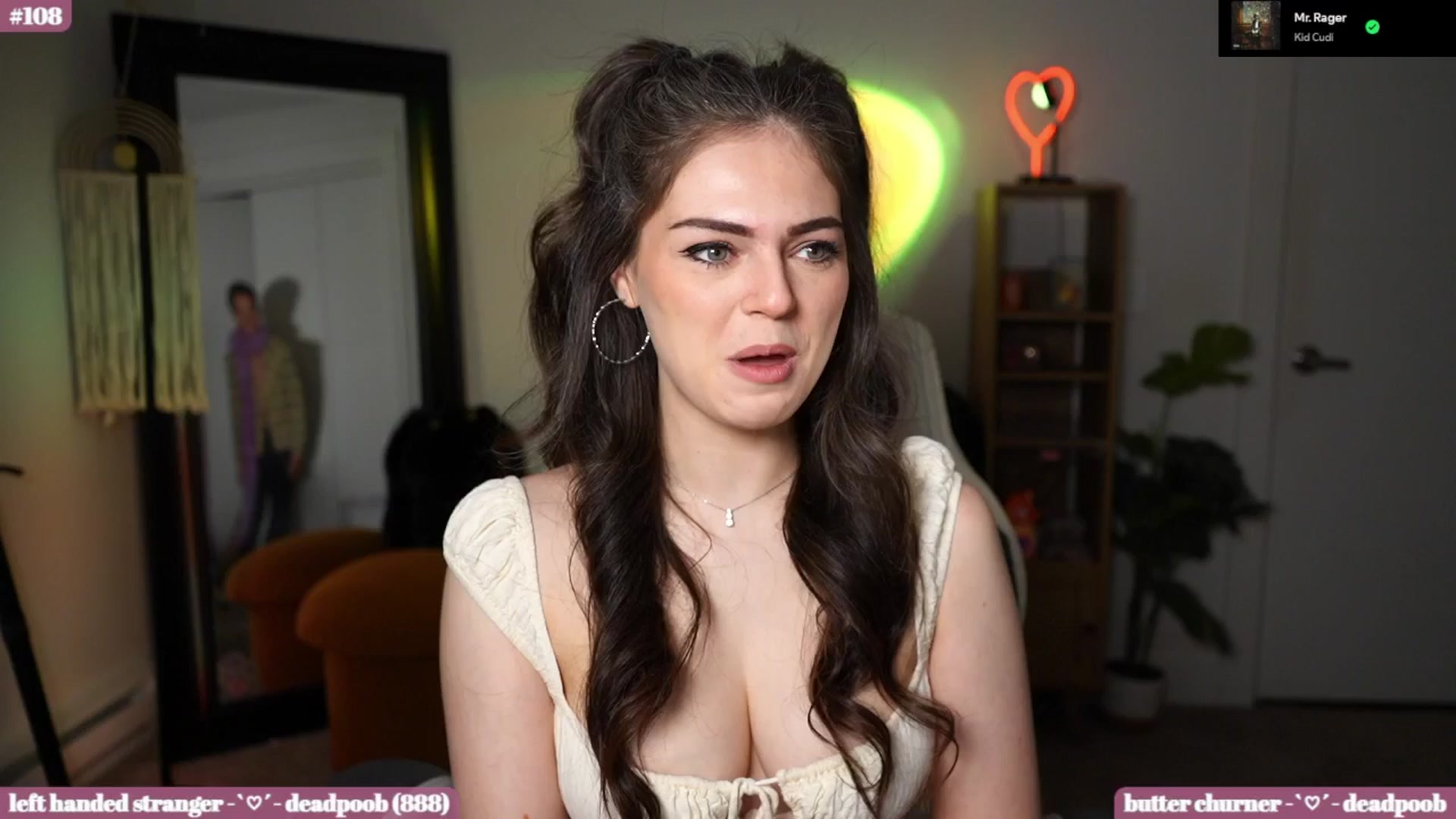 Gallery image thumbnail from iKarli's myfreecams stream on, 04/05/2025, 04:32 image 15 of 20