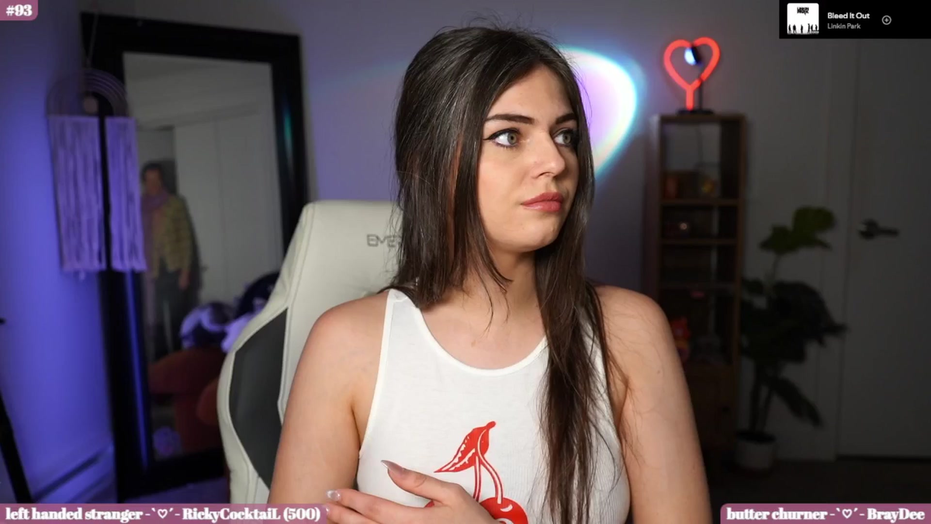 Gallery image thumbnail from iKarli's myfreecams stream on, 05/27/2025, 08:15 image 9 of 20