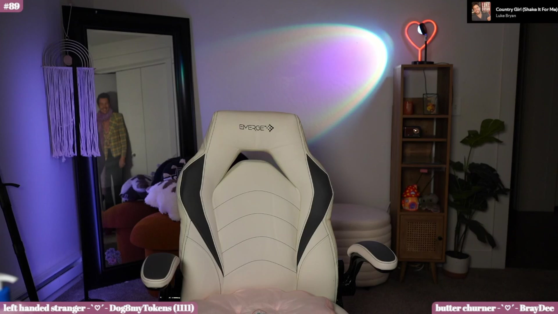 Gallery image thumbnail from iKarli's myfreecams stream on, 05/27/2025, 08:15 image 15 of 20