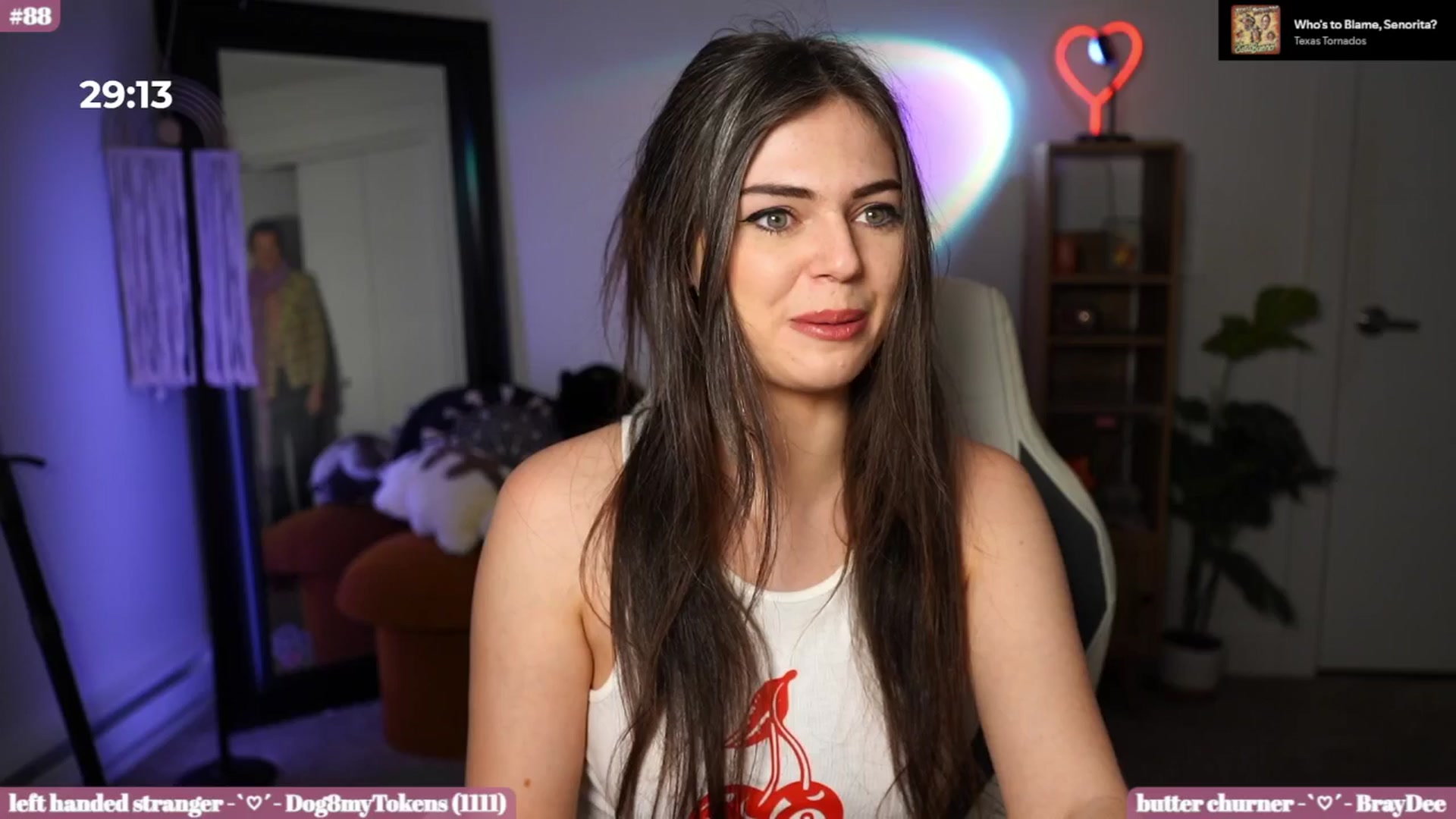 Gallery image thumbnail from iKarli's myfreecams stream on, 05/27/2025, 08:15 image 18 of 20