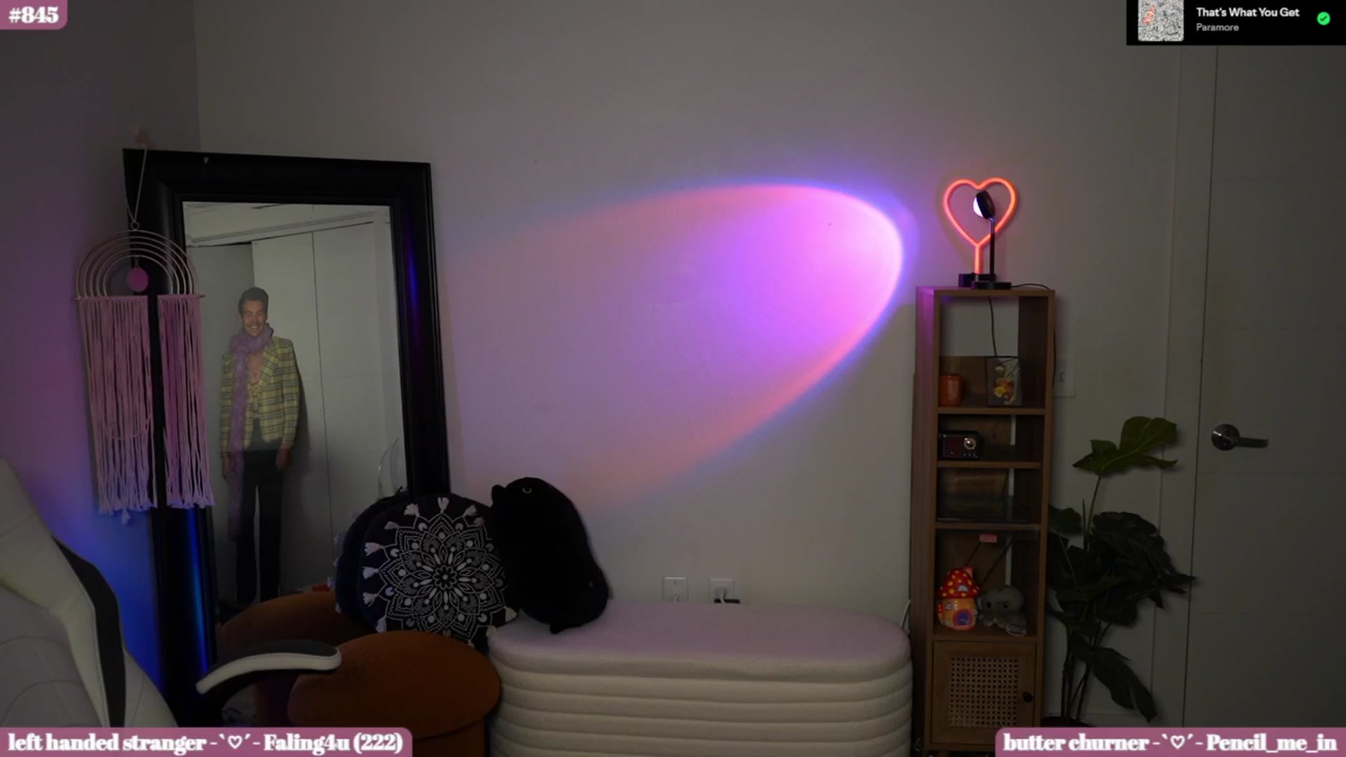 Gallery image thumbnail from iKarli's myfreecams stream on, 06/27/2025, 05:51 image 5 of 20