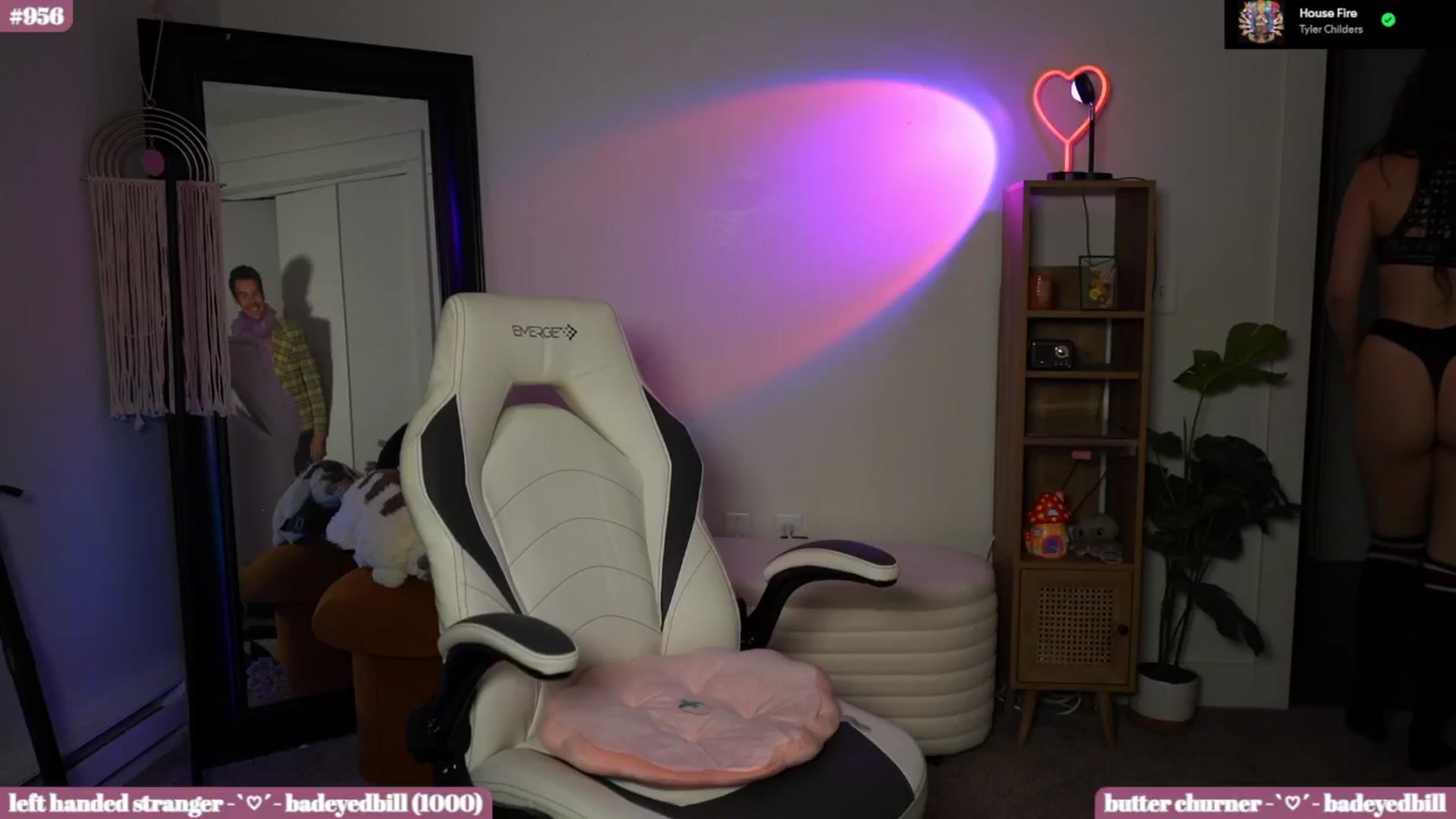 Gallery image thumbnail from iKarli's myfreecams stream on, 07/24/2025, 07:58 image 9 of 20