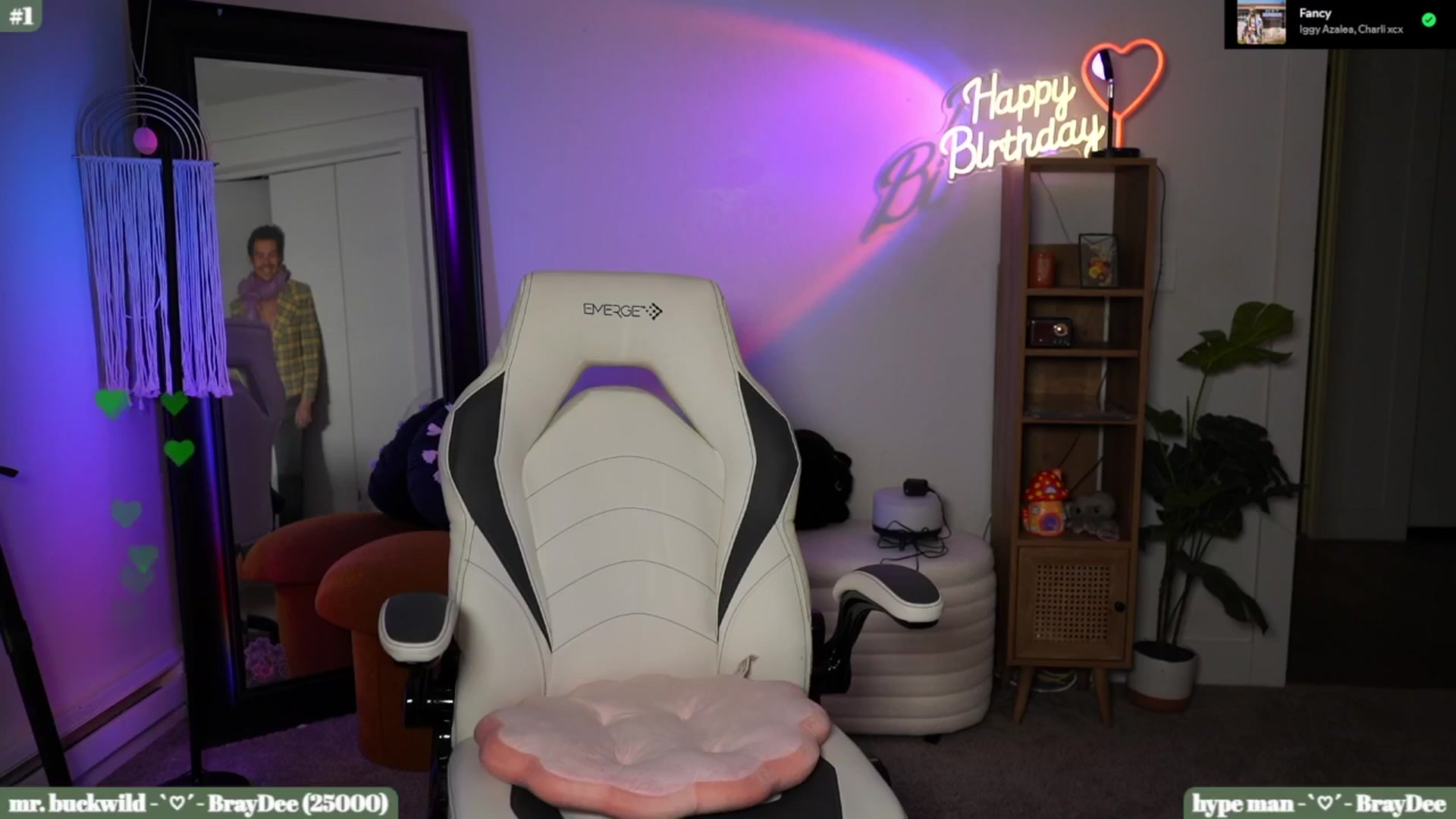 Gallery image thumbnail from iKarli's myfreecams stream on, 08/01/2025, 08:39 image 5 of 20