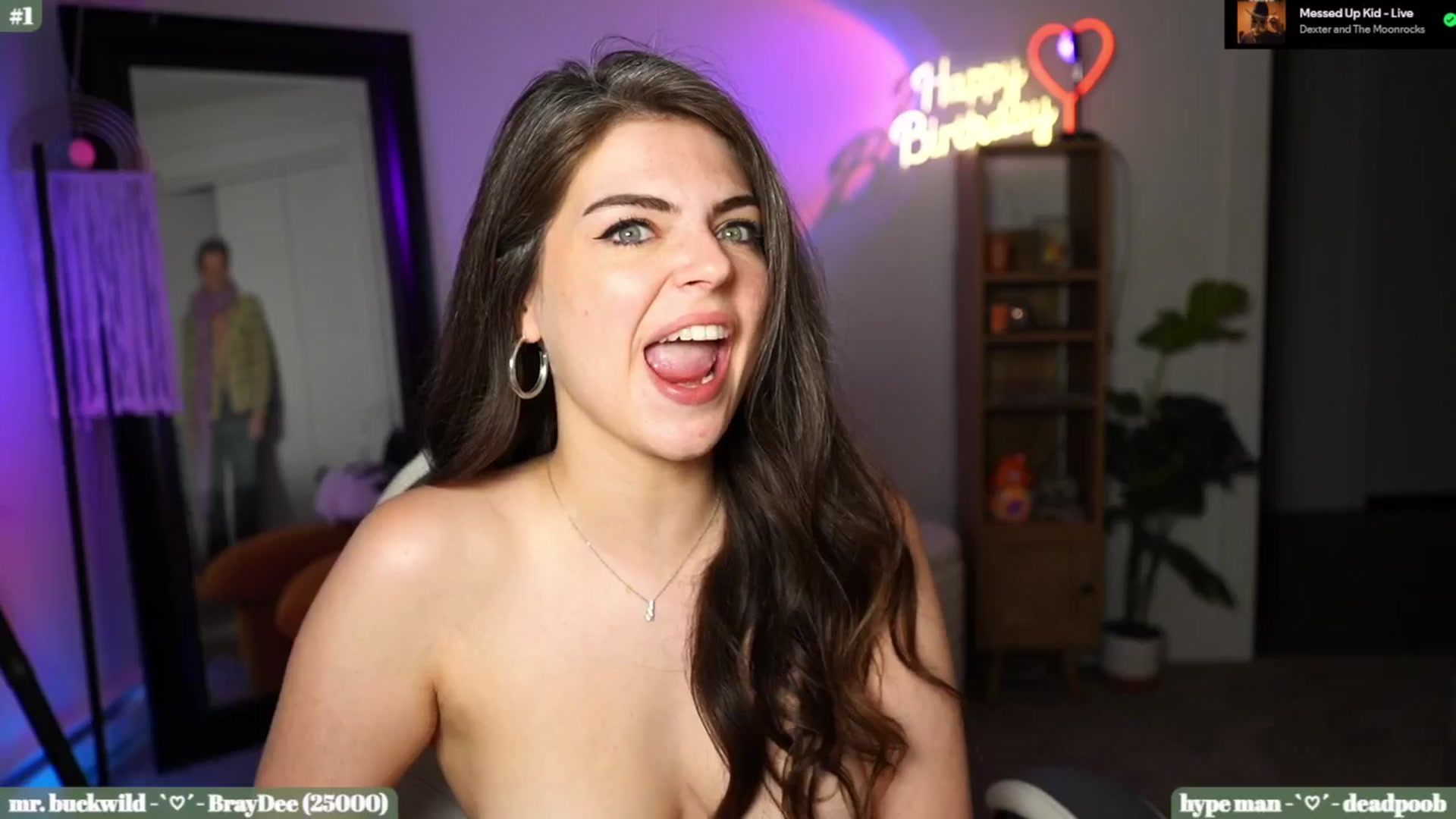 Gallery image thumbnail from iKarli's myfreecams stream on, 08/01/2025, 10:40 image 11 of 20