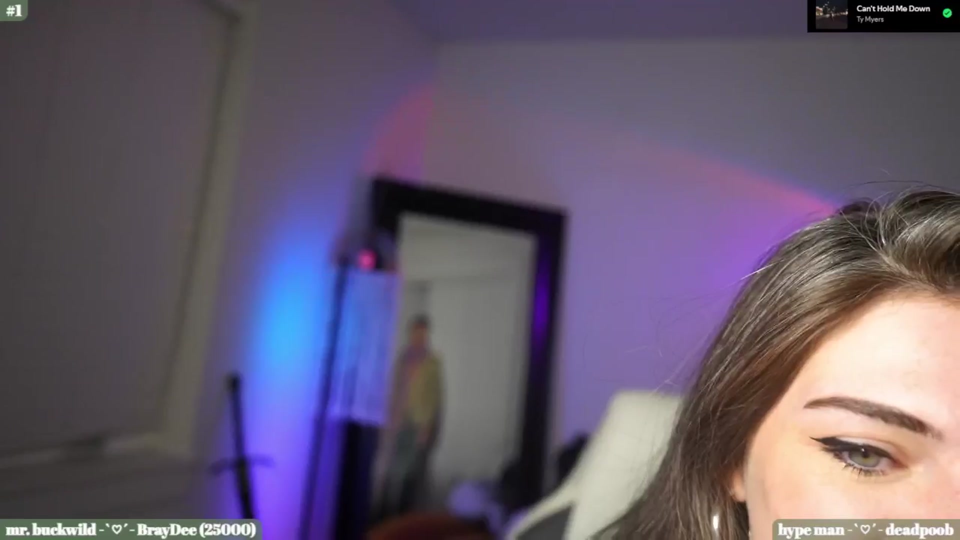 Gallery image thumbnail from iKarli's myfreecams stream on, 08/01/2025, 10:40 image 18 of 20