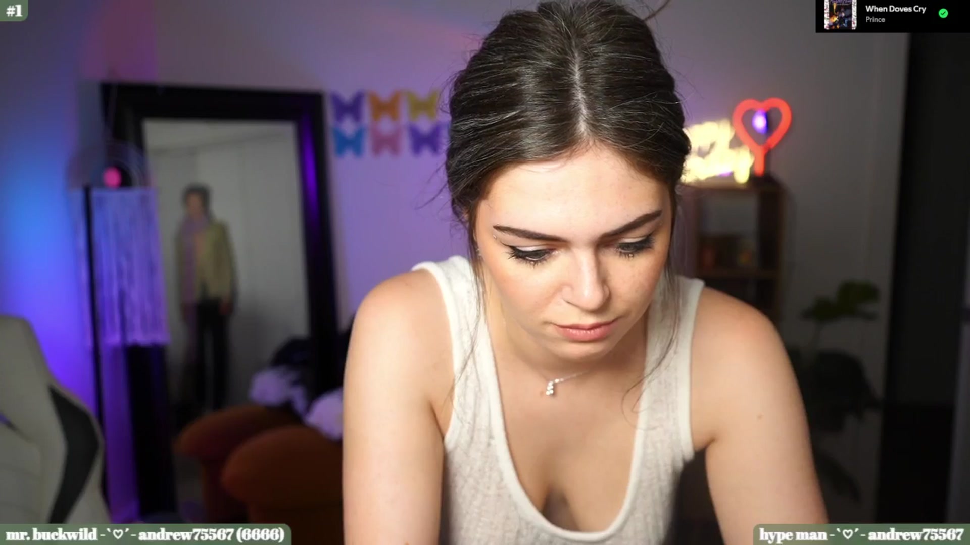 Gallery image thumbnail from iKarli's myfreecams stream on, 08/03/2025, 08:22 image 4 of 20
