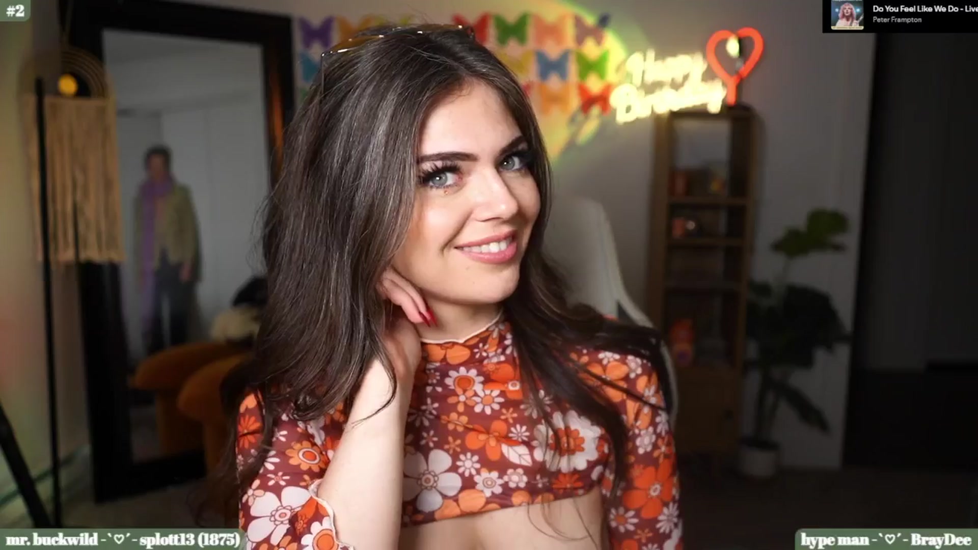 Gallery image thumbnail from iKarli's myfreecams stream on, 08/05/2025, 08:16 image 12 of 20