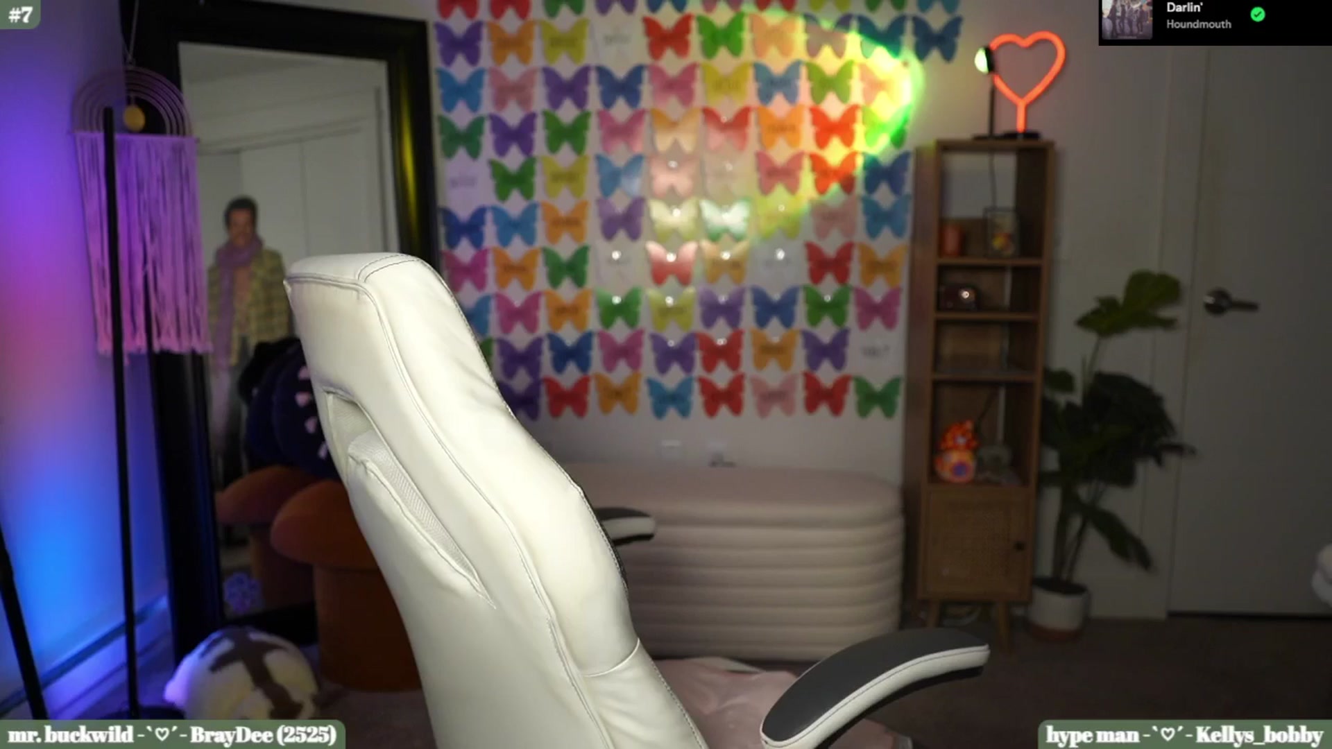 Gallery image thumbnail from iKarli's myfreecams stream on, 08/31/2025, 05:40 image 14 of 20