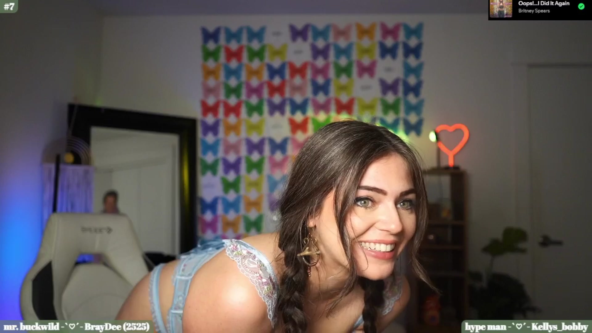 Gallery image thumbnail from iKarli's myfreecams stream on, 08/31/2025, 05:40 image 13 of 20