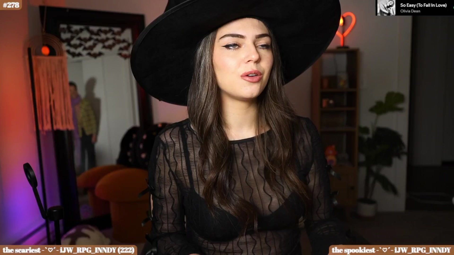 Gallery image thumbnail from iKarli's myfreecams stream on, 10/18/2025, 05:19 image 1 of 20
