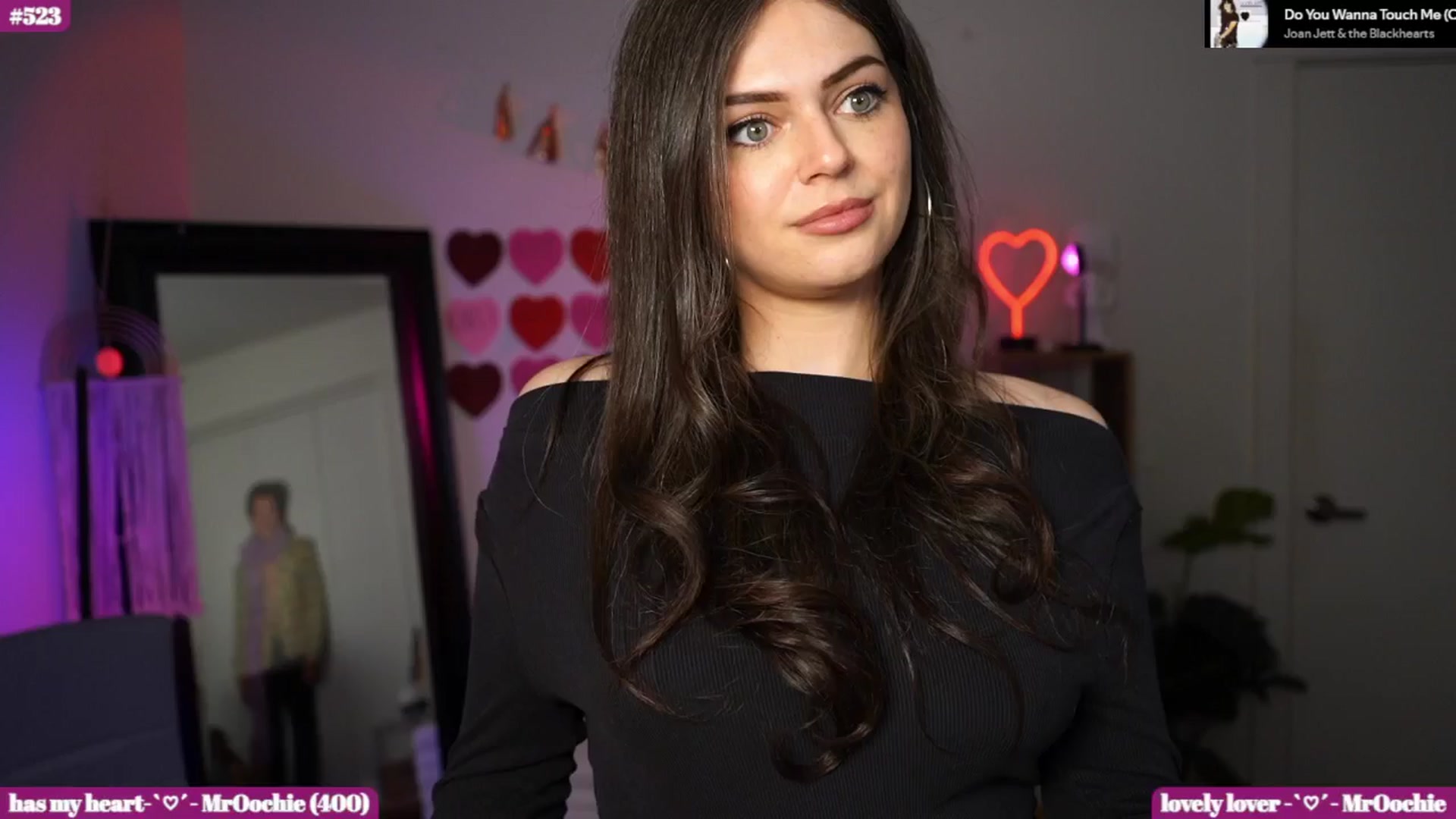 Gallery image thumbnail from iKarli's myfreecams stream on, 02/11/2026, 05:56 image 14 of 20