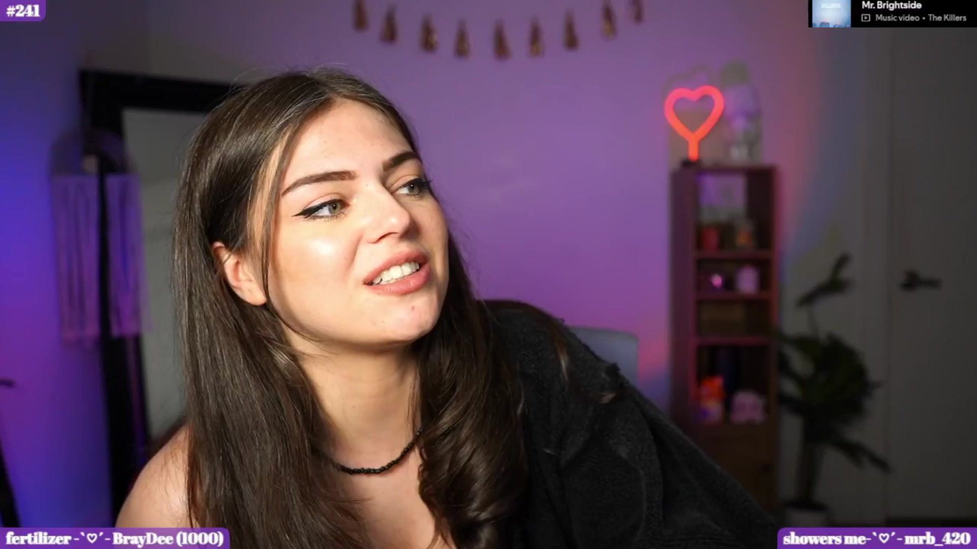 Gallery image thumbnail from iKarli's myfreecams stream on, 04/21/2026, 08:23 image 14 of 20