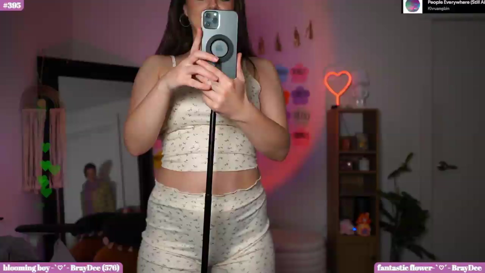 Gallery image thumbnail from iKarli's myfreecams stream on, 05/14/2026, 06:54 image 6 of 20