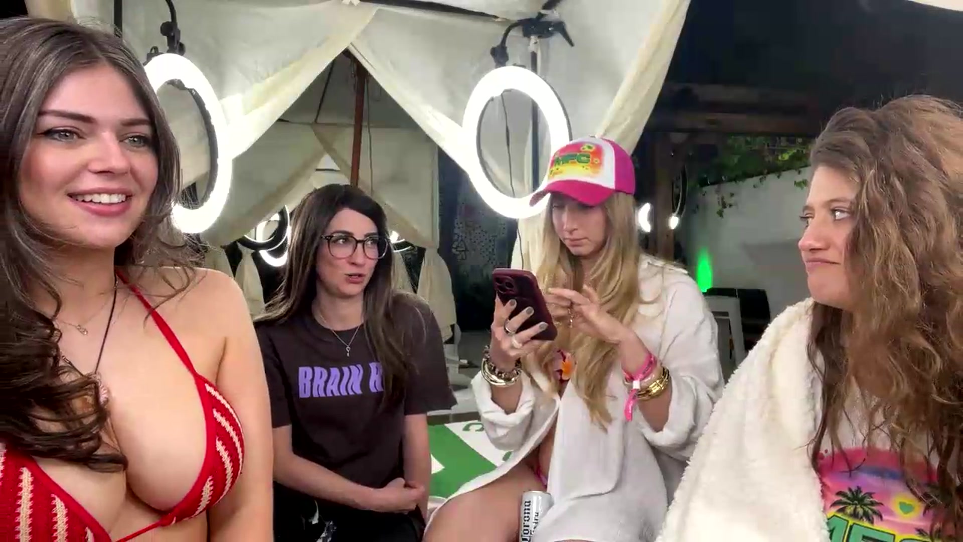 Gallery image thumbnail from iKarli's myfreecams stream on, 05/19/2026, 07:16 image 7 of 20