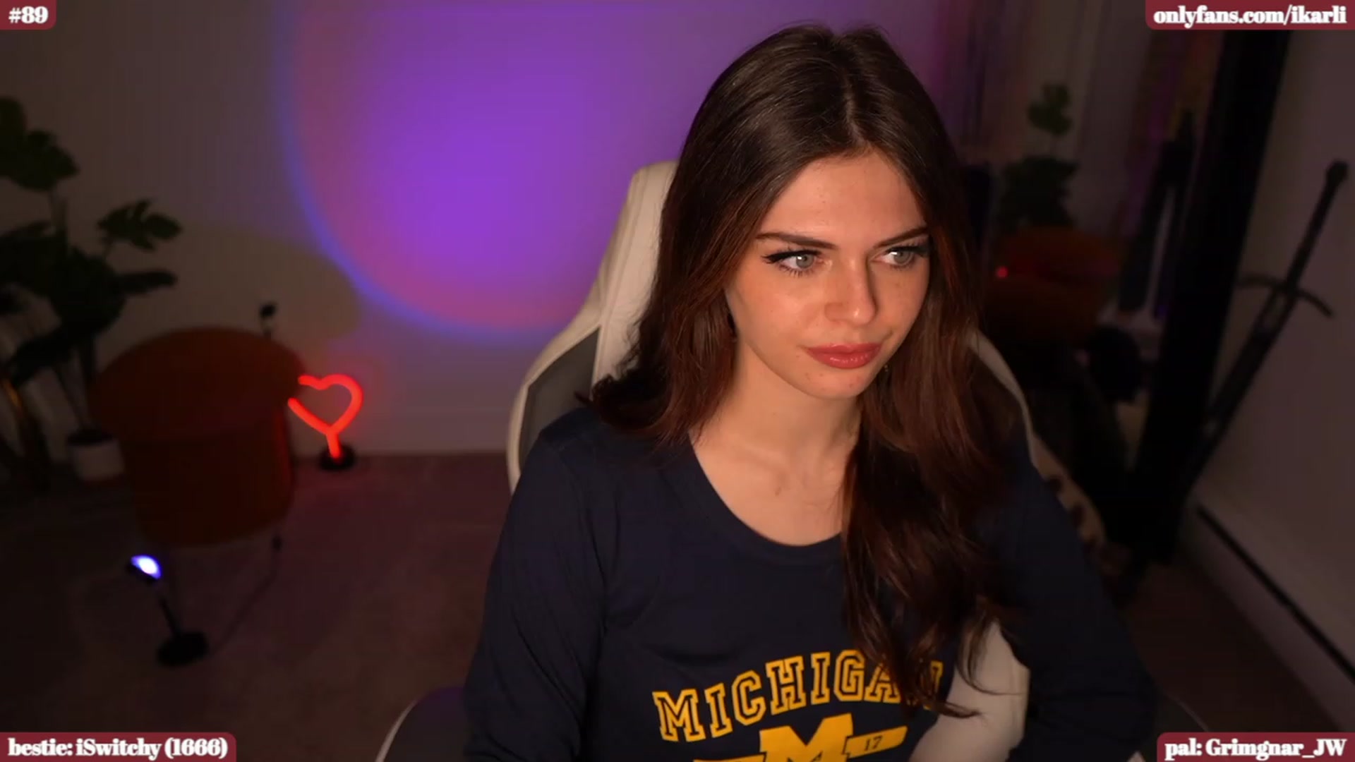Gallery image thumbnail from iKarwi's myfreecams stream on, 01/11/2024, 10:20 image 12 of 20