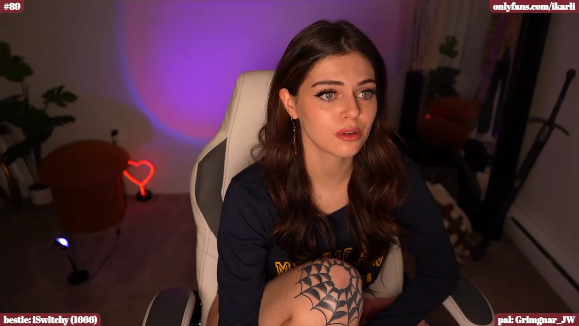 Gallery image thumbnail from iKarwi's myfreecams stream on, 01/11/2024, 10:20 image 19 of 20