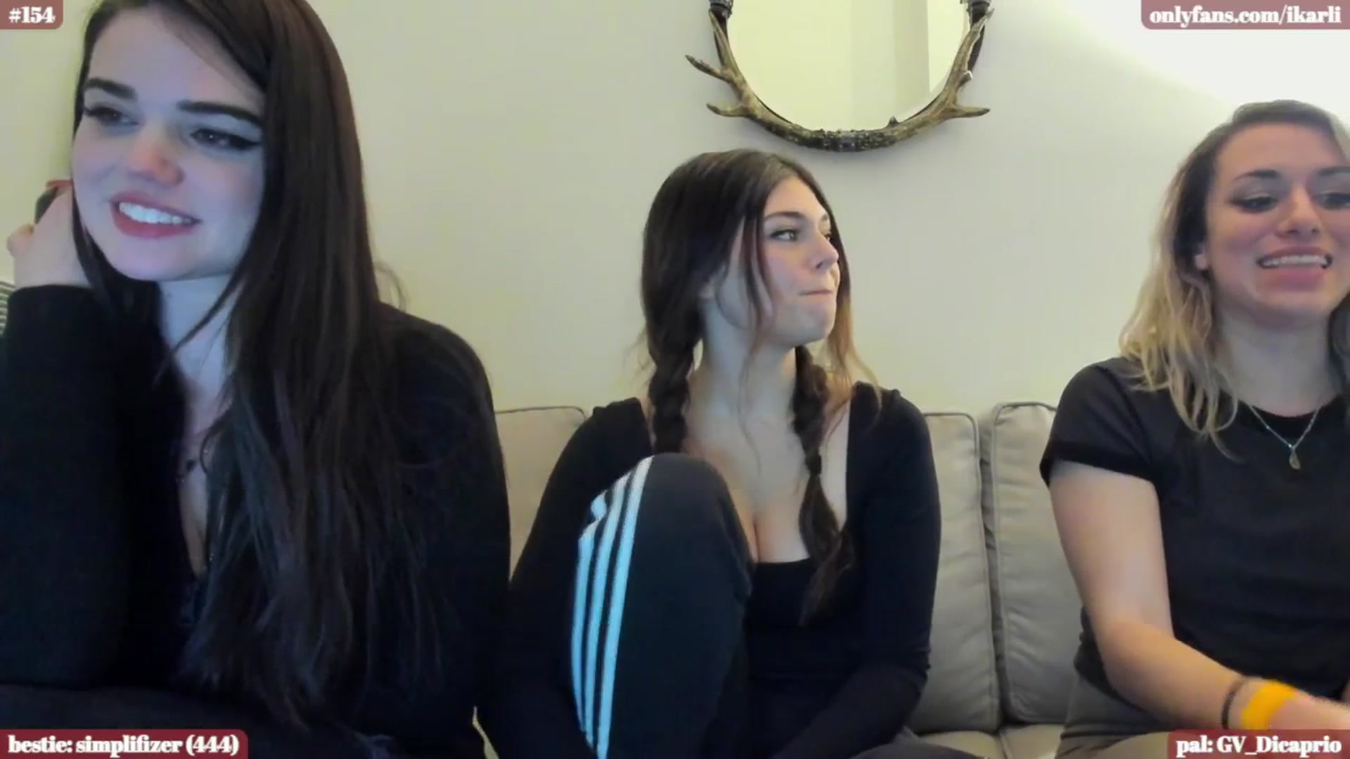 Gallery image thumbnail from iKarwi's myfreecams stream on, 01/18/2024, 11:22 image 9 of 20