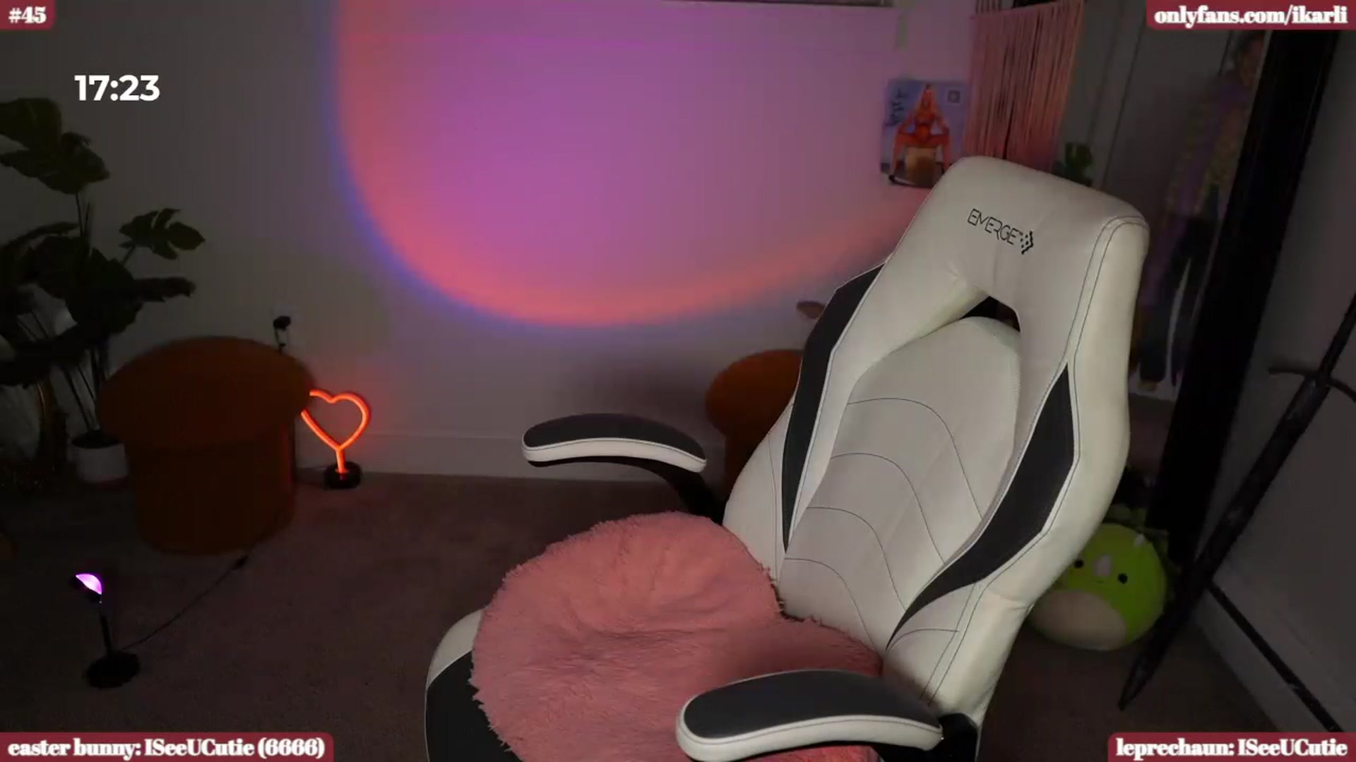 Gallery image thumbnail from iLost's myfreecams stream on, 03/16/2024, 10:00 image 16 of 20