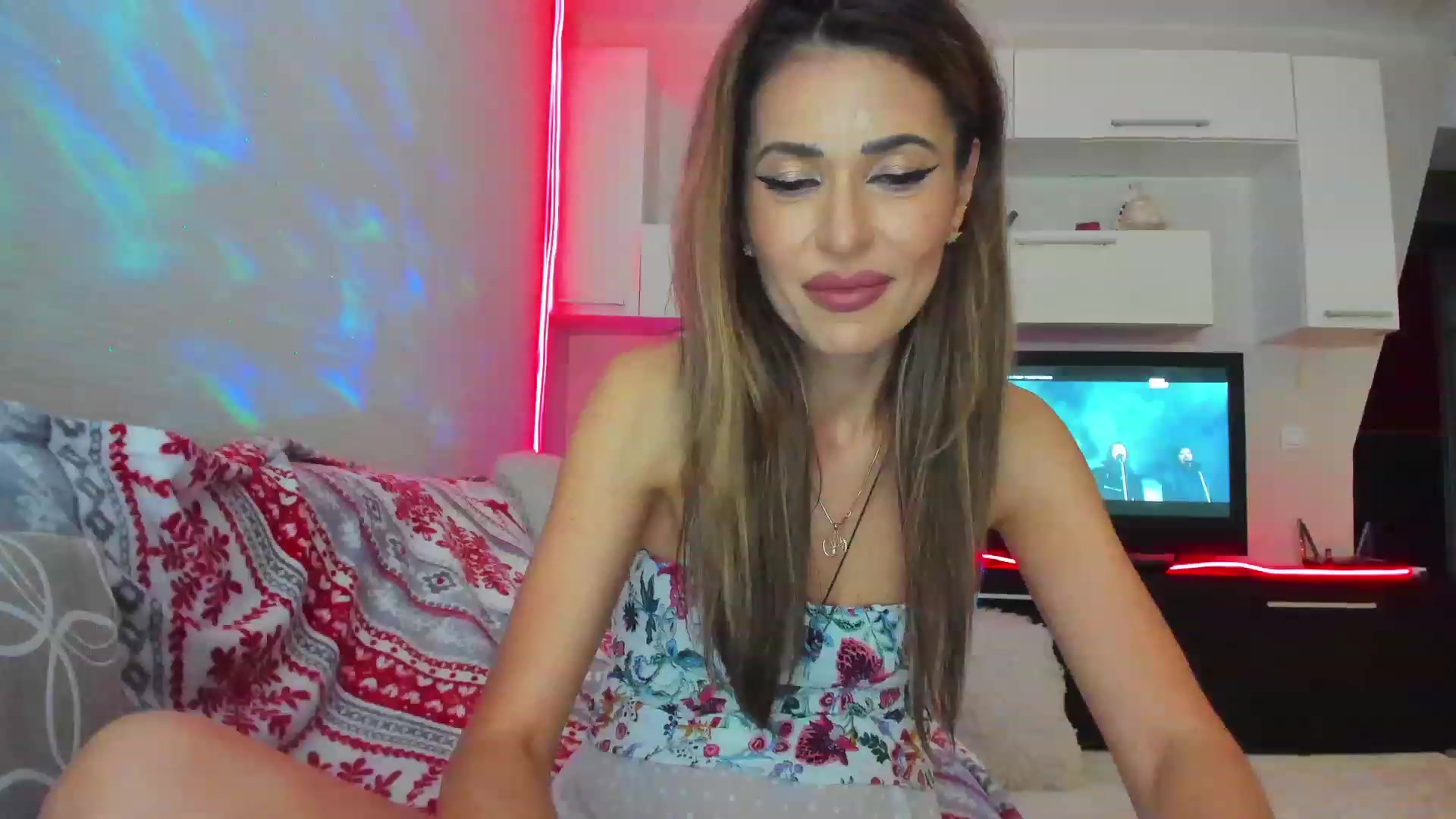 Gallery image thumbnail from iRateDick's myfreecams stream on, 05/16/2023, 23:47 image 5 of 20
